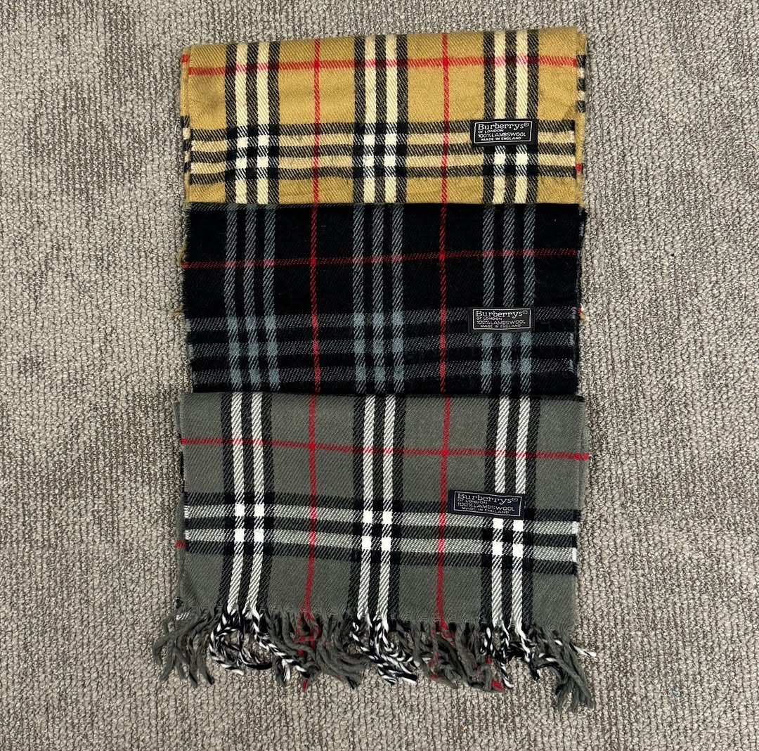 Burberry Scarve