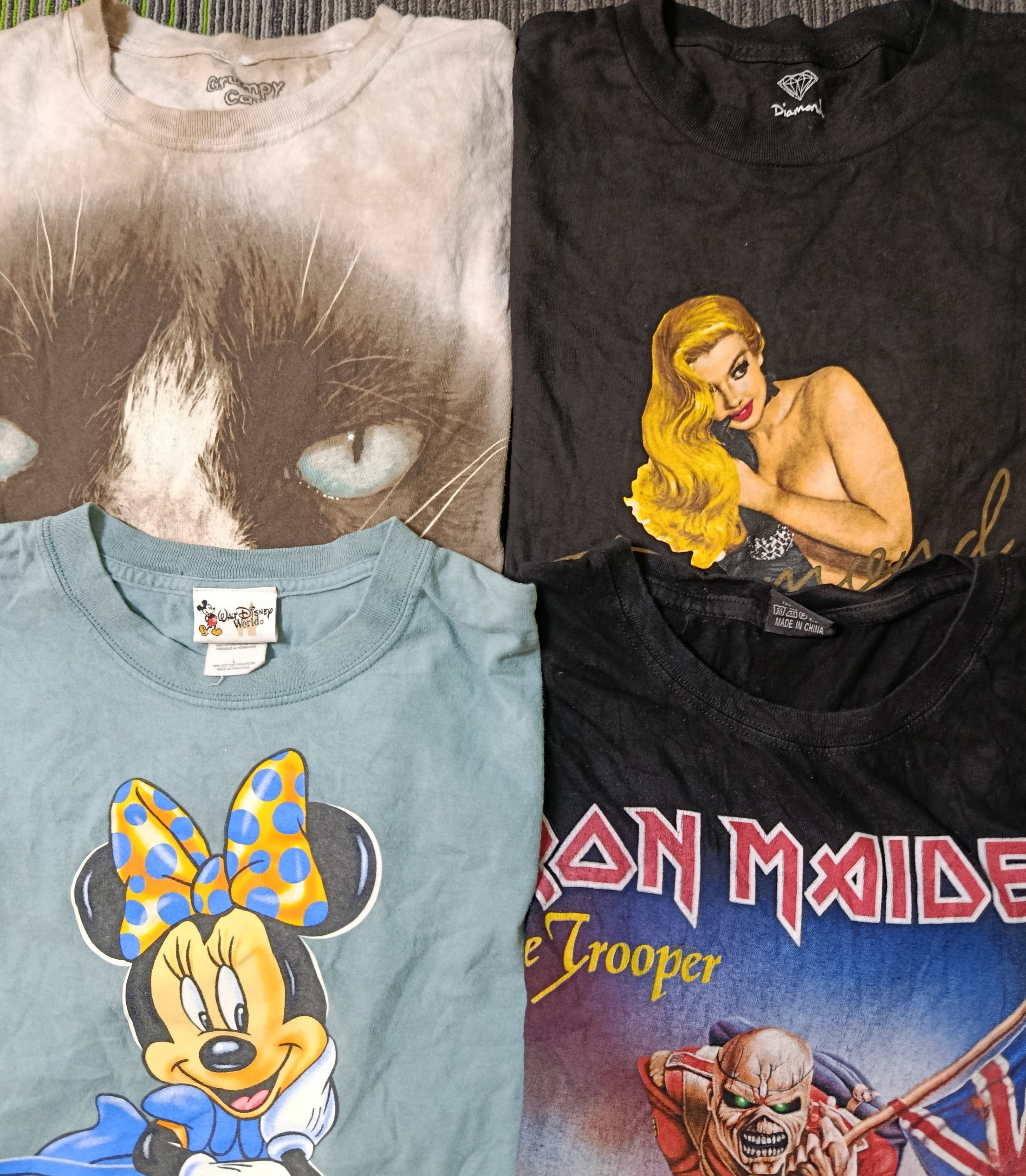 印刷されたTシャツ (2416)