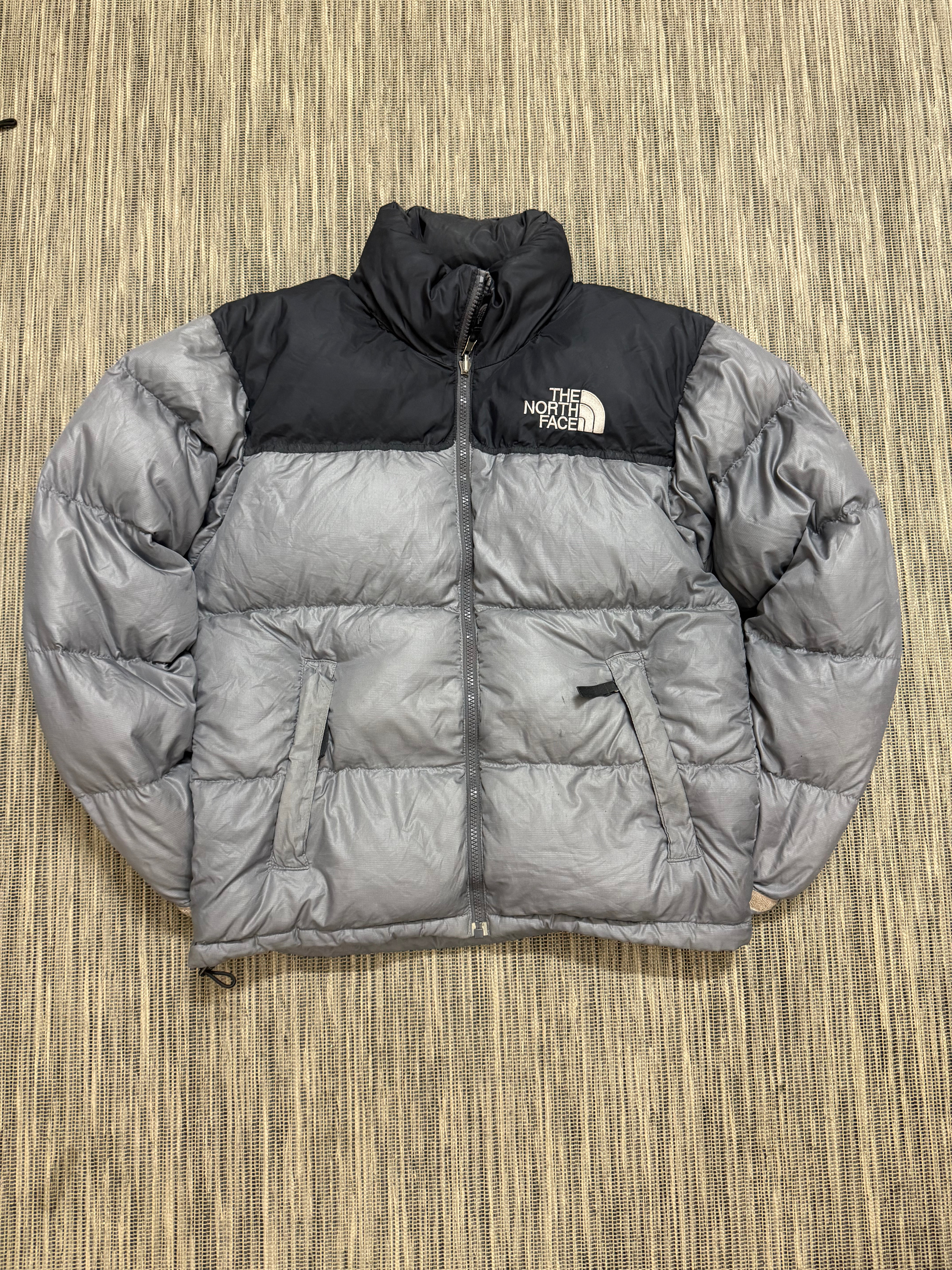 「TNF classy Nuptse」