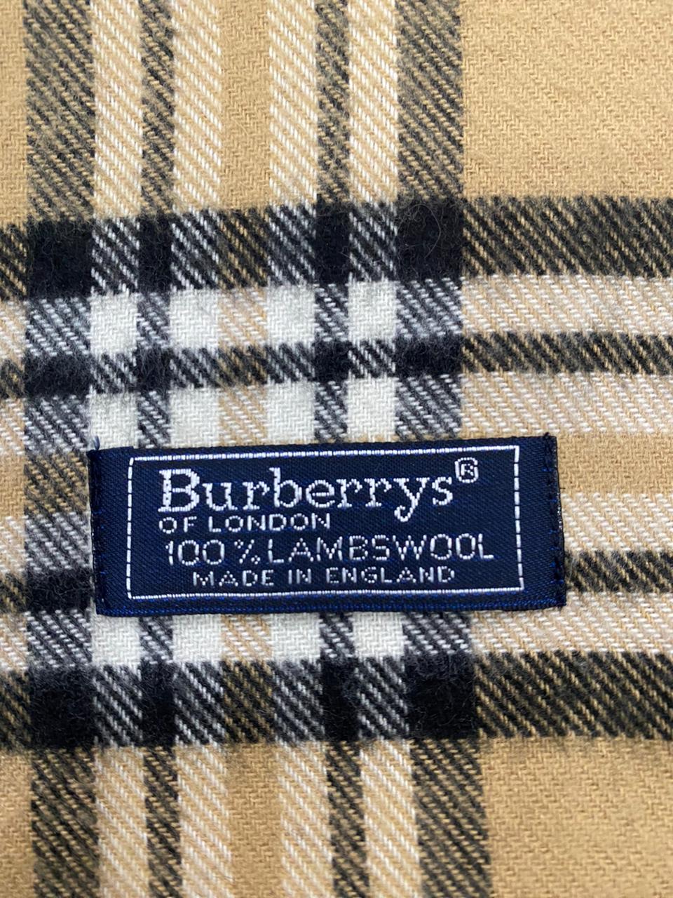 Luxuriöser Burberry-Schal