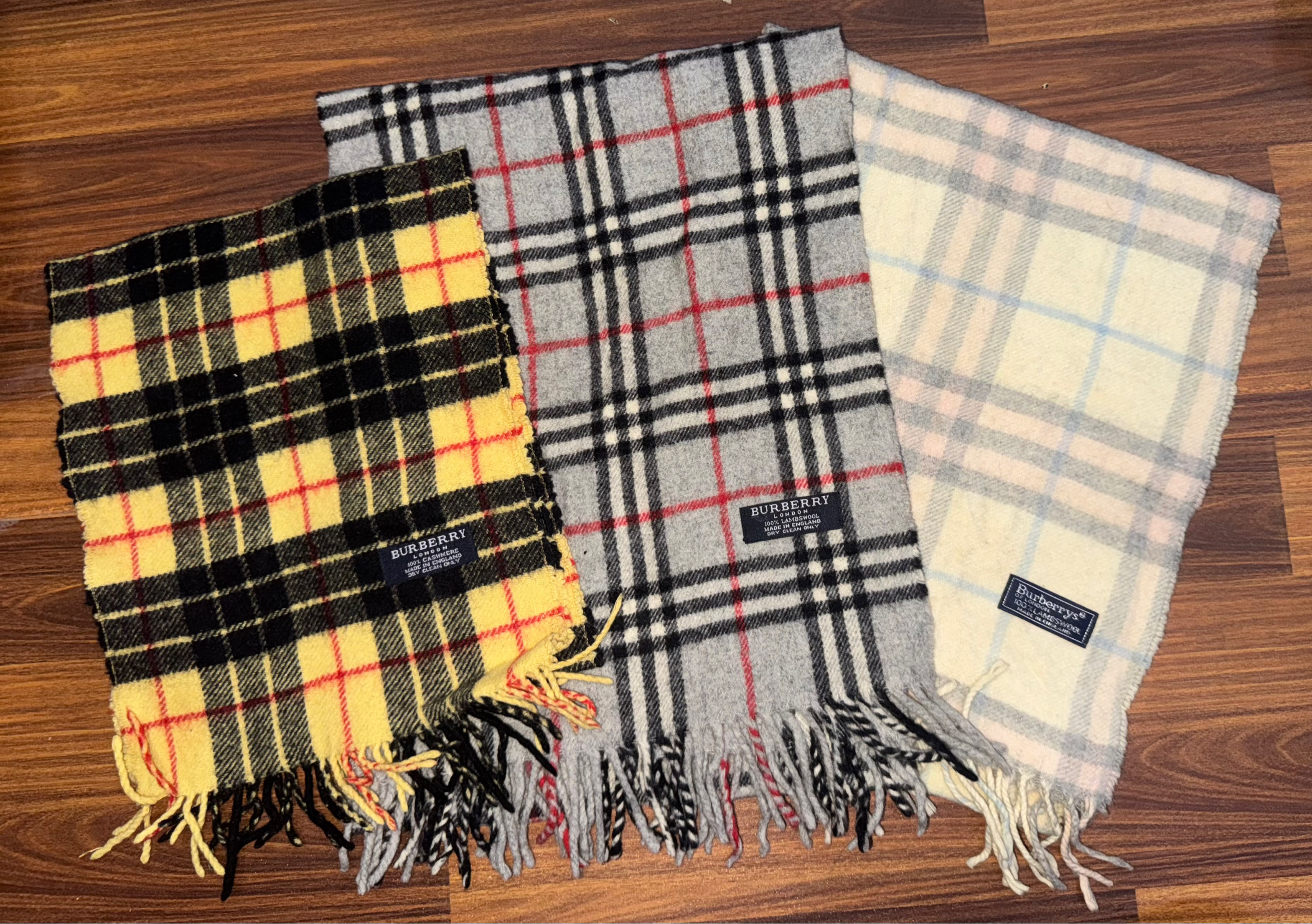 Écharpes Burberry 20 pcs 🧣