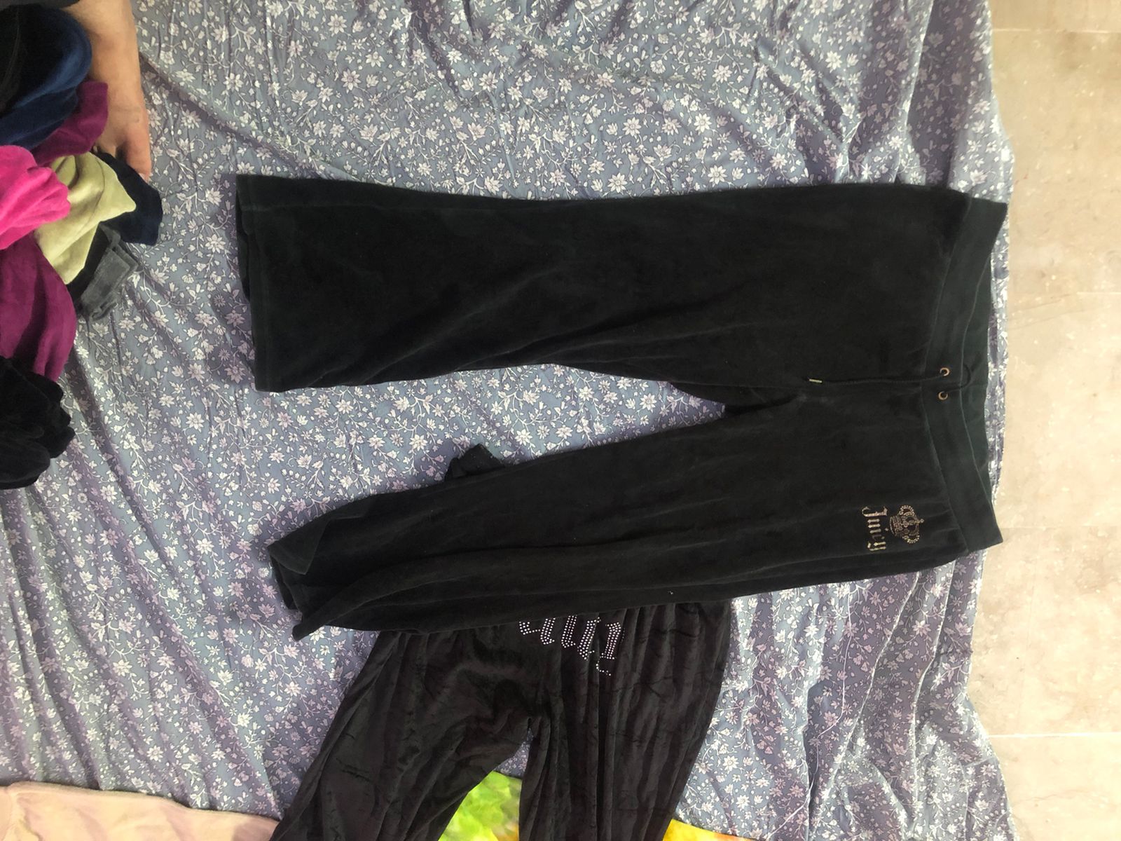 Juicy Couture Trousers -25 pieces