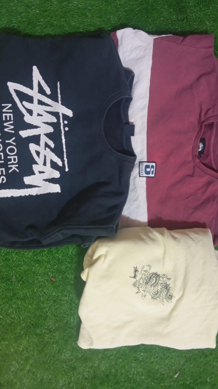 Sweat à capuche Stussy et sweatshirt