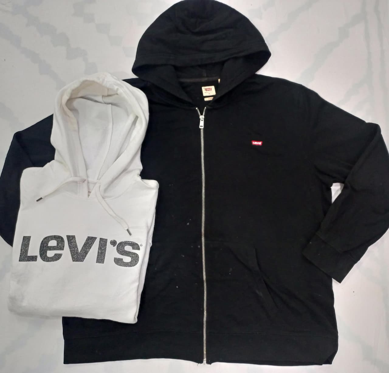 ZV0174 Levi's Hoodies