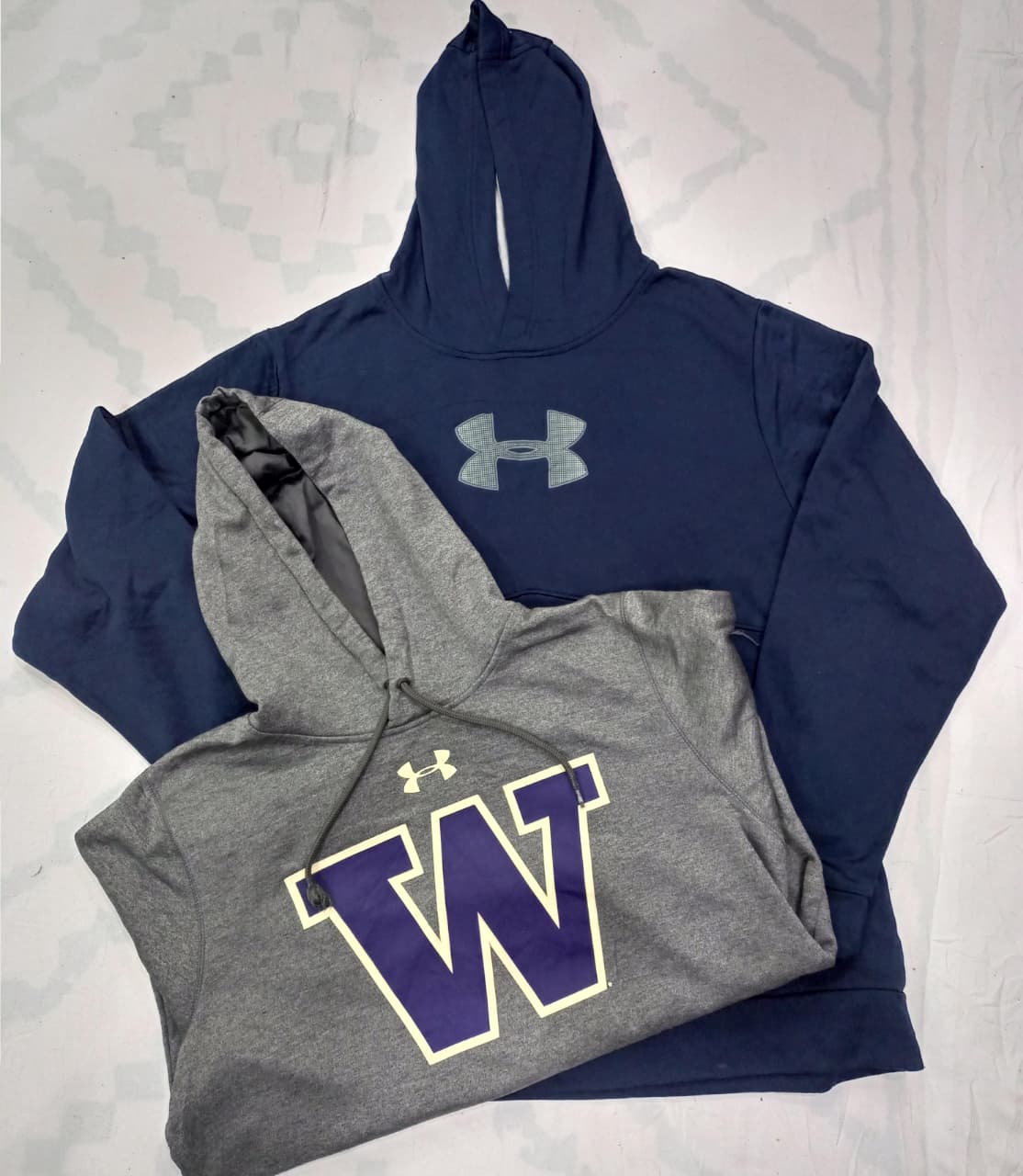 ZV0178  Under armour hoodies