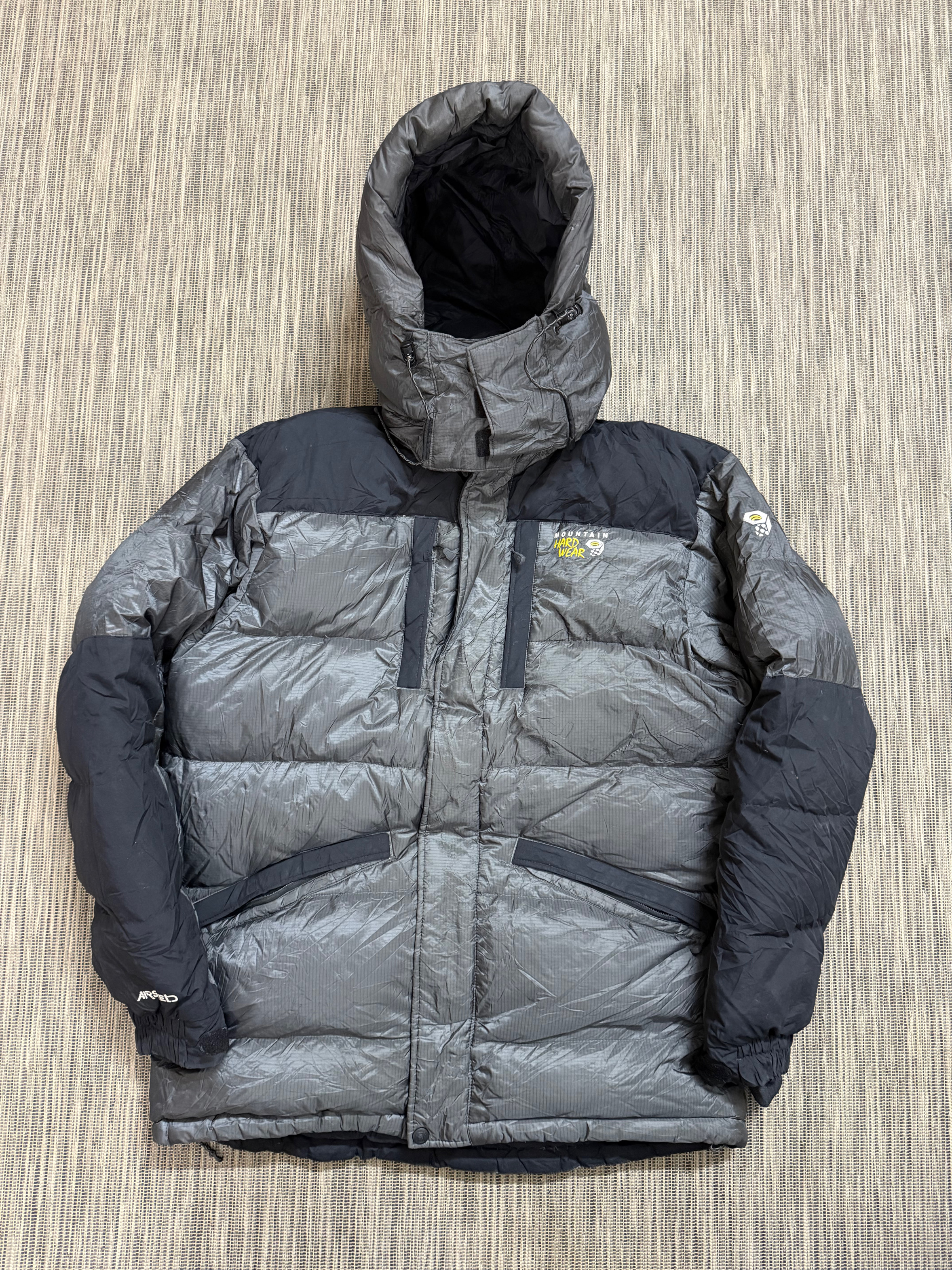 Mountain hardwear and equipment mix puffers