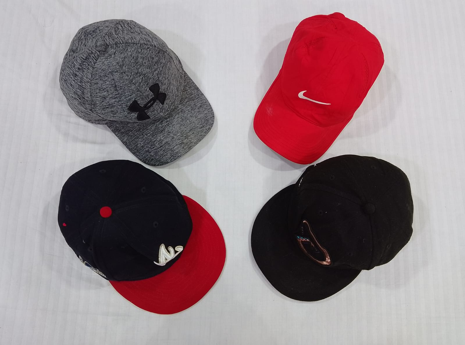 CR5375 Vintage Mix Brand Caps