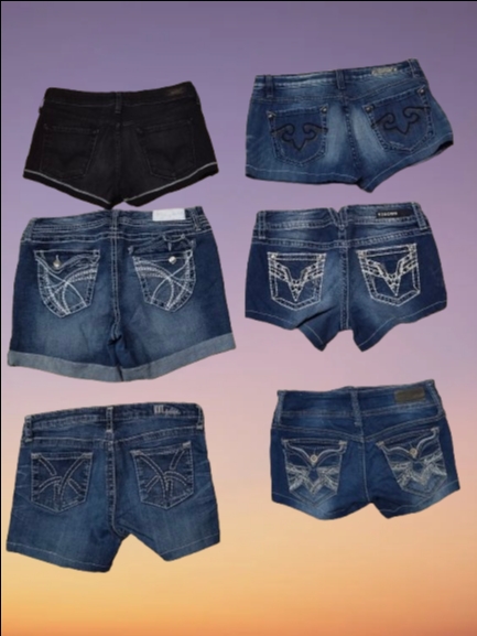 Levis und andere Mini-Jeansshorts (MSH-03)
