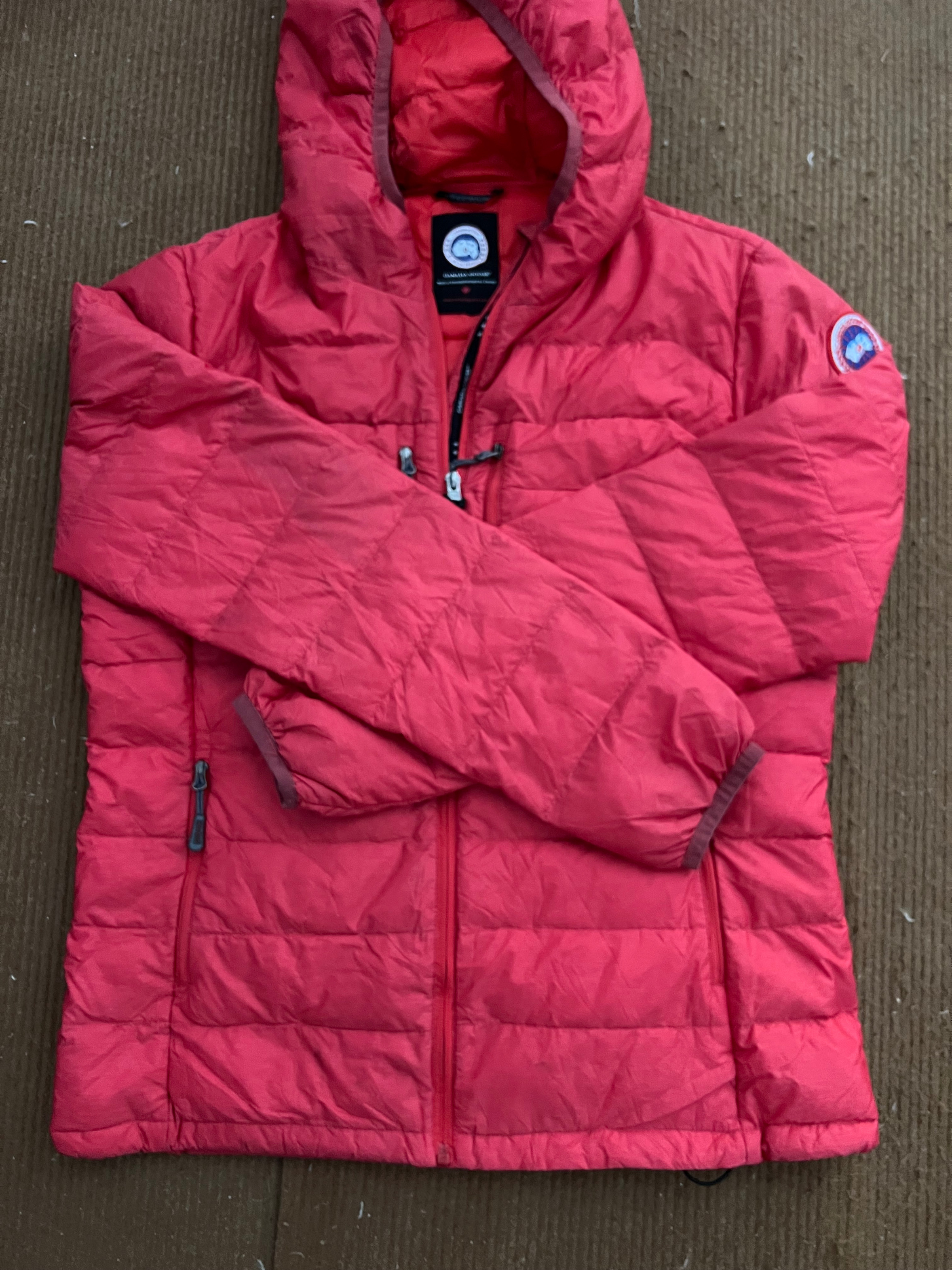 「Canada Goose パファージャケット」