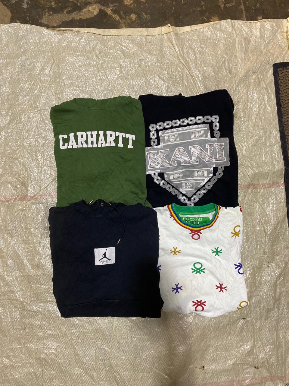 カールカナイとヴィンテージミックススウェットシャツ