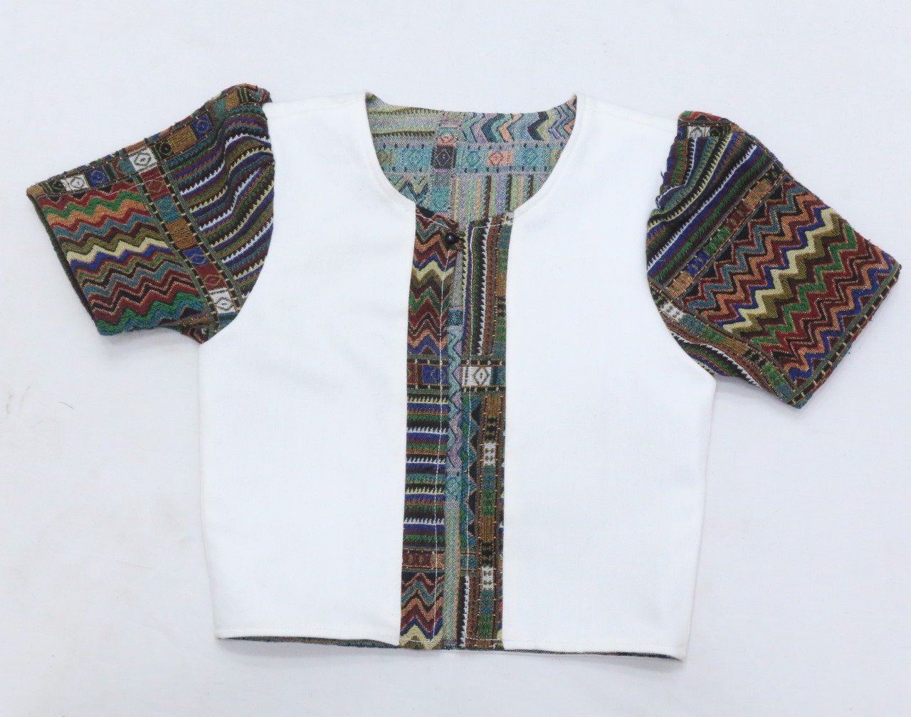 CR667 Crop Top en Panneau Tribal Upcyclé