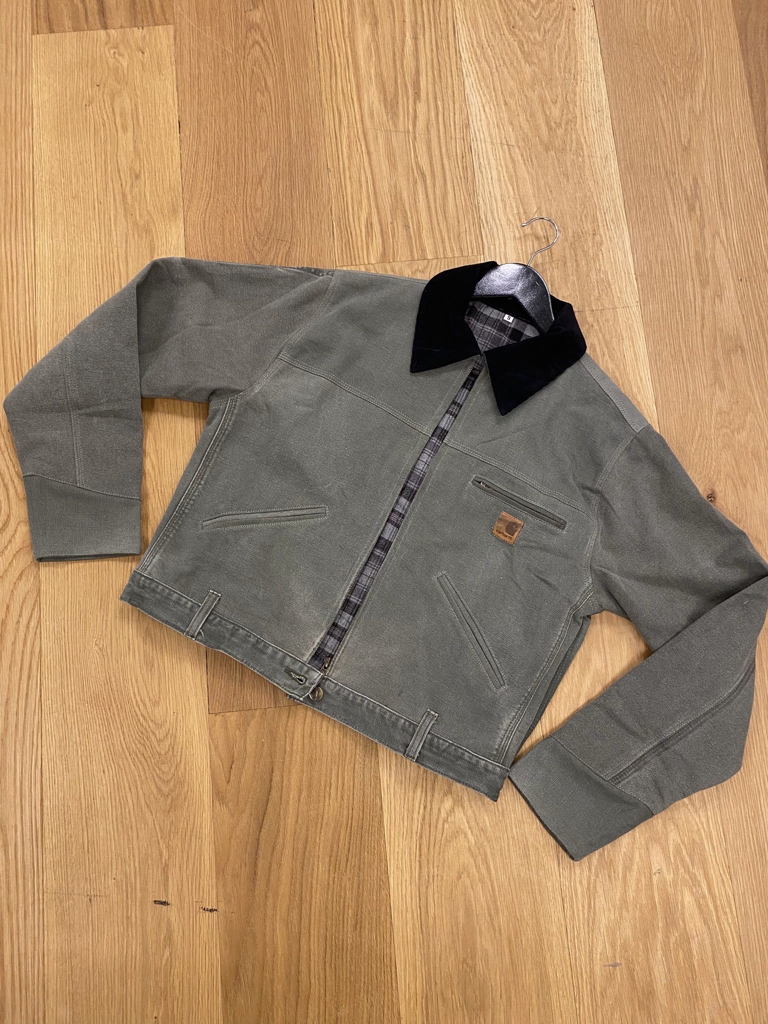 Chaqueta Carhartt recortada reciclada - 15 piezas ..