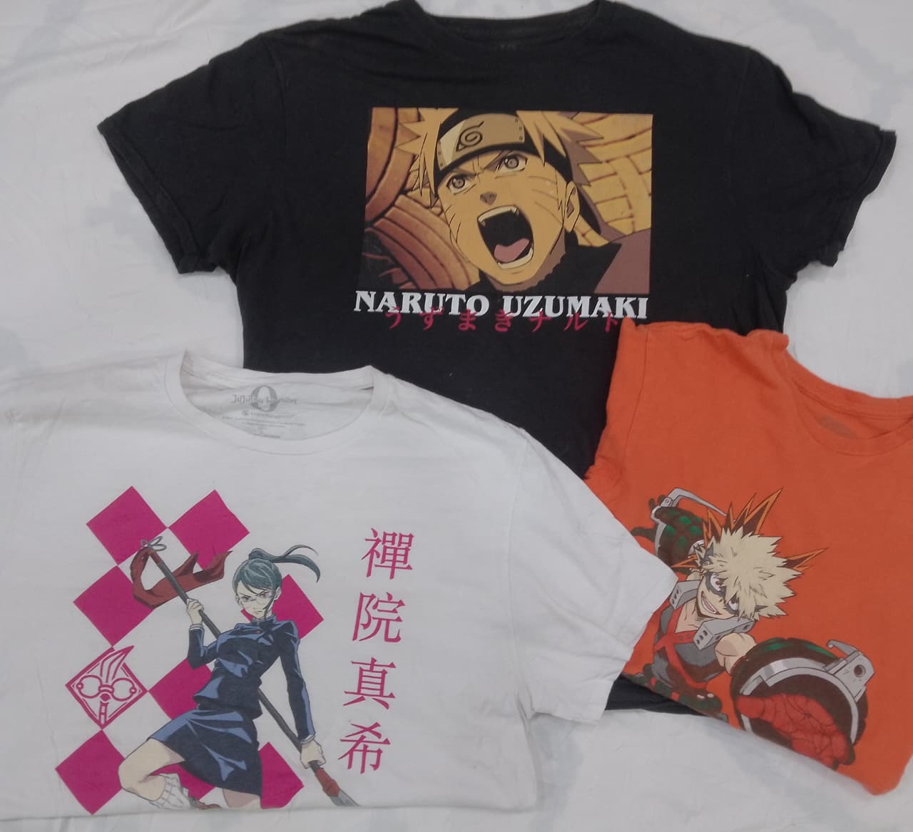 Camiseta com estampa de desenho japonês ZV0287