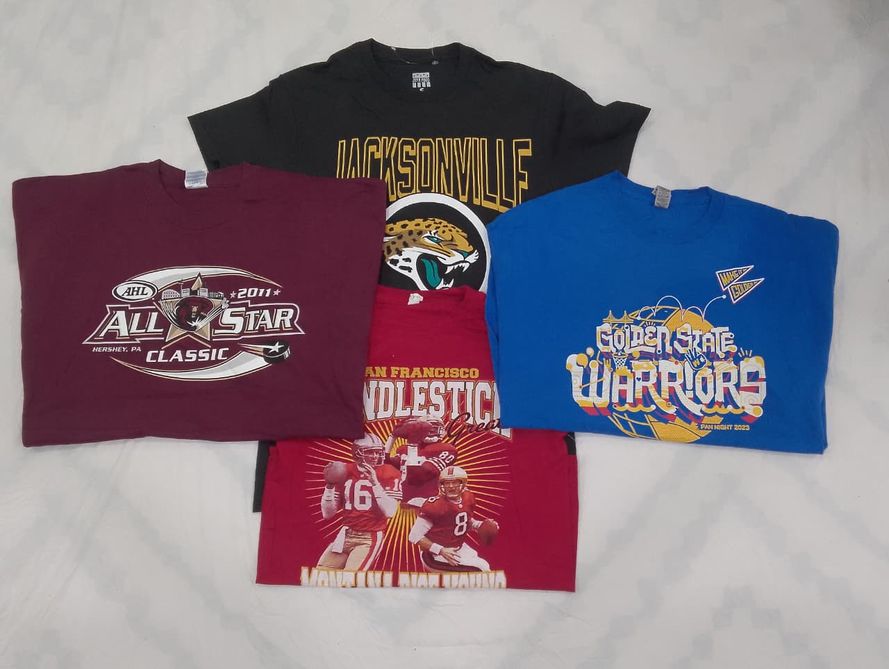 CRZ0273 Vintage Sports Print T-Shirt