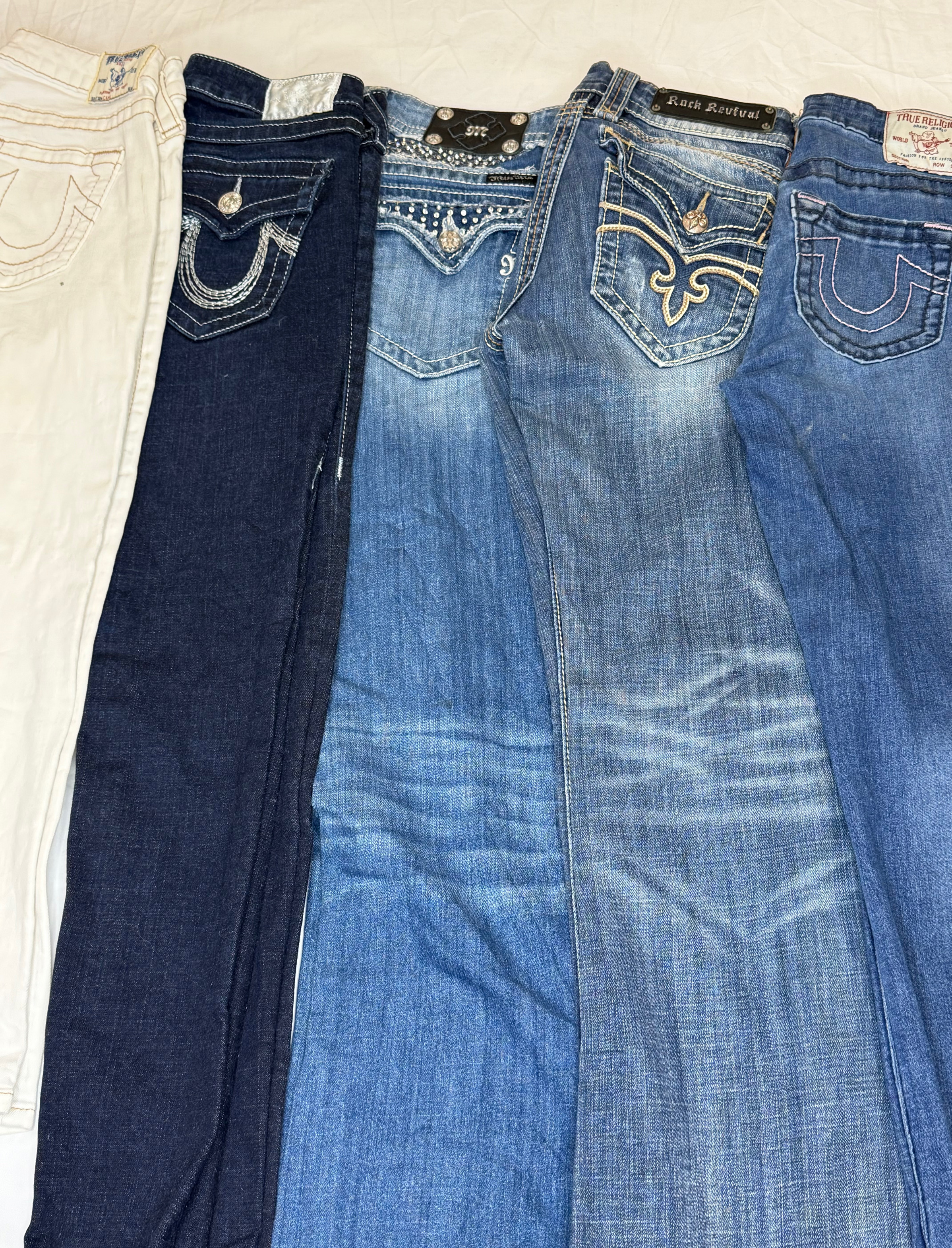 Miss Me/Rock Revival/True Religion Mix jeans | V-T112