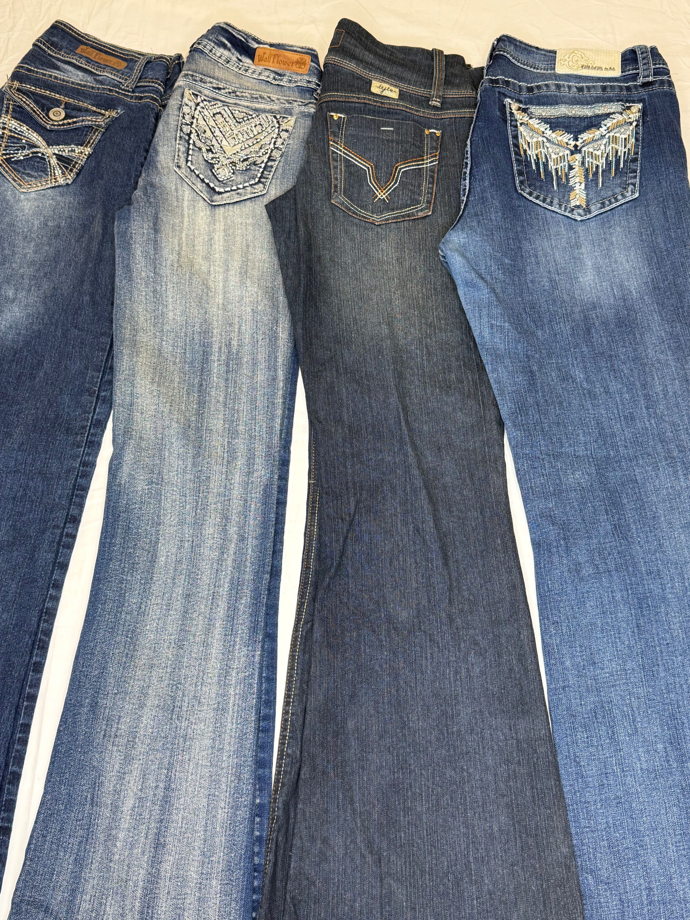 Y2K Embellished Flare Jeans | V-T113