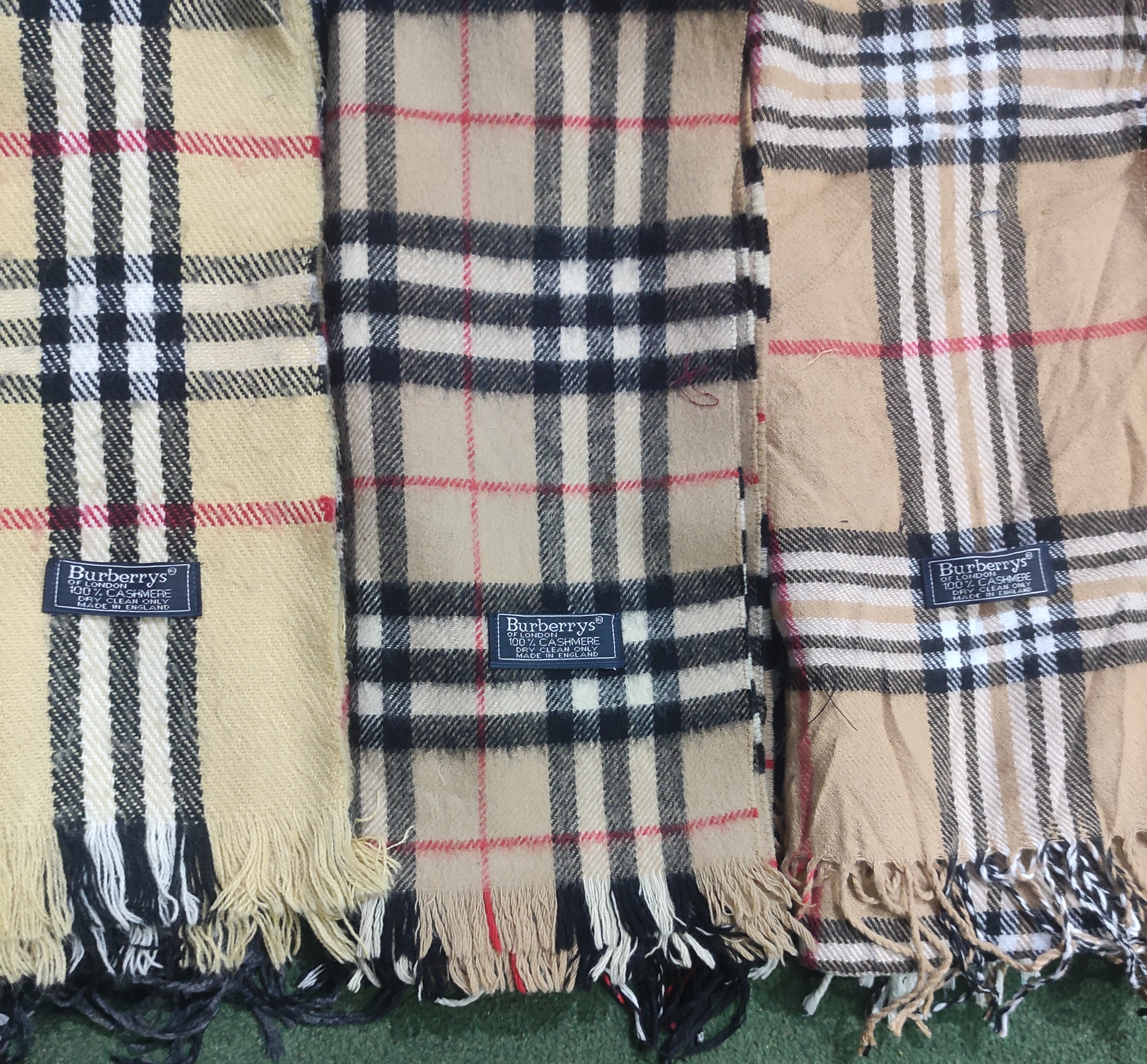 Cachecóis Burberry