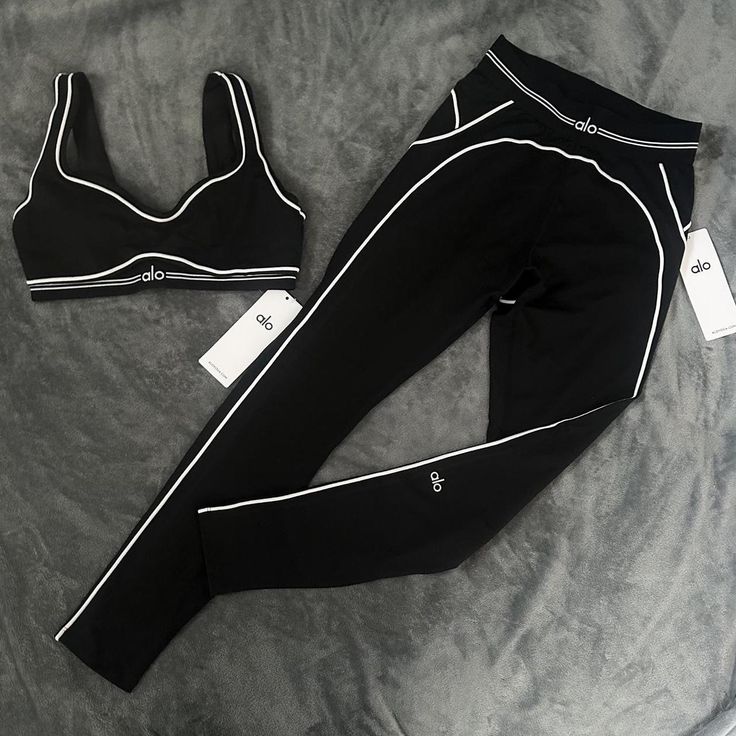 Alo and vuori mix items