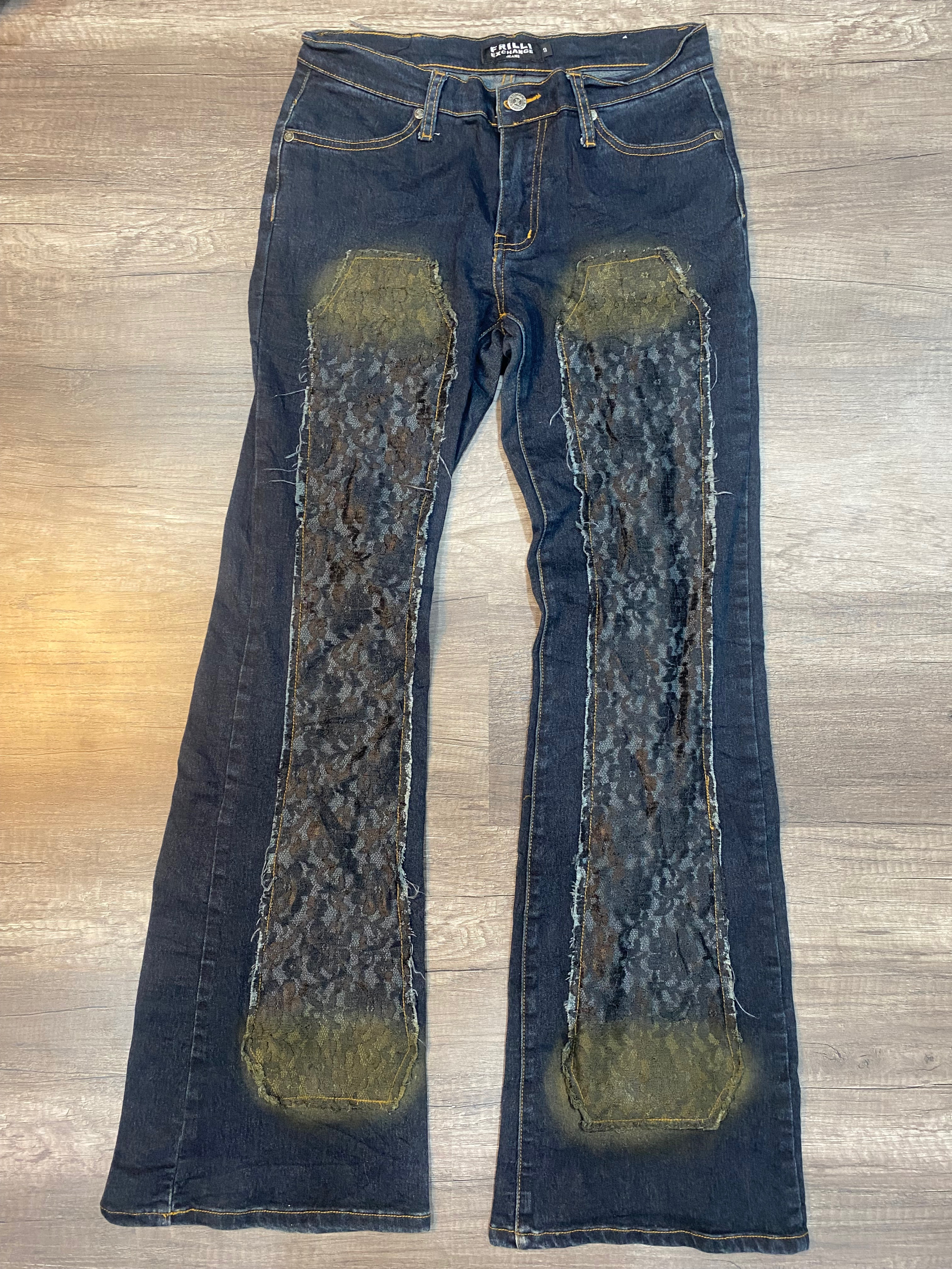 586 | Flare Jeans