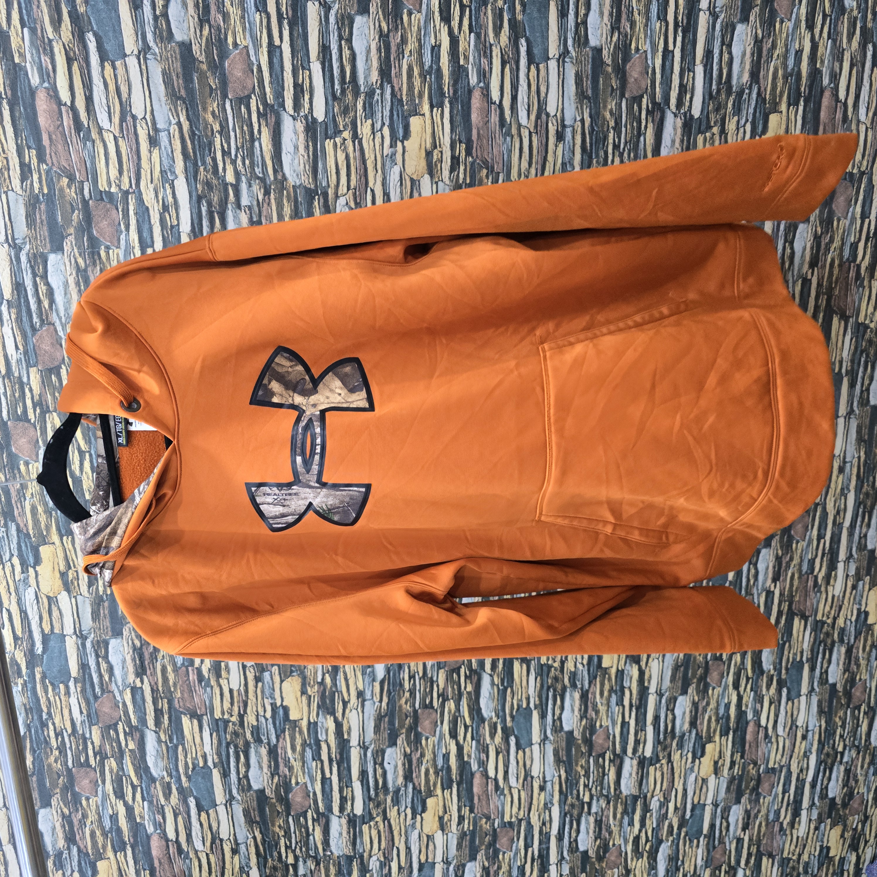 AV-0169 Under Armour Hoodies