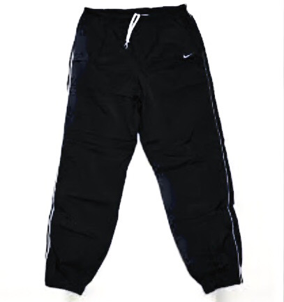 ビンテージのNikeトラックパンツ