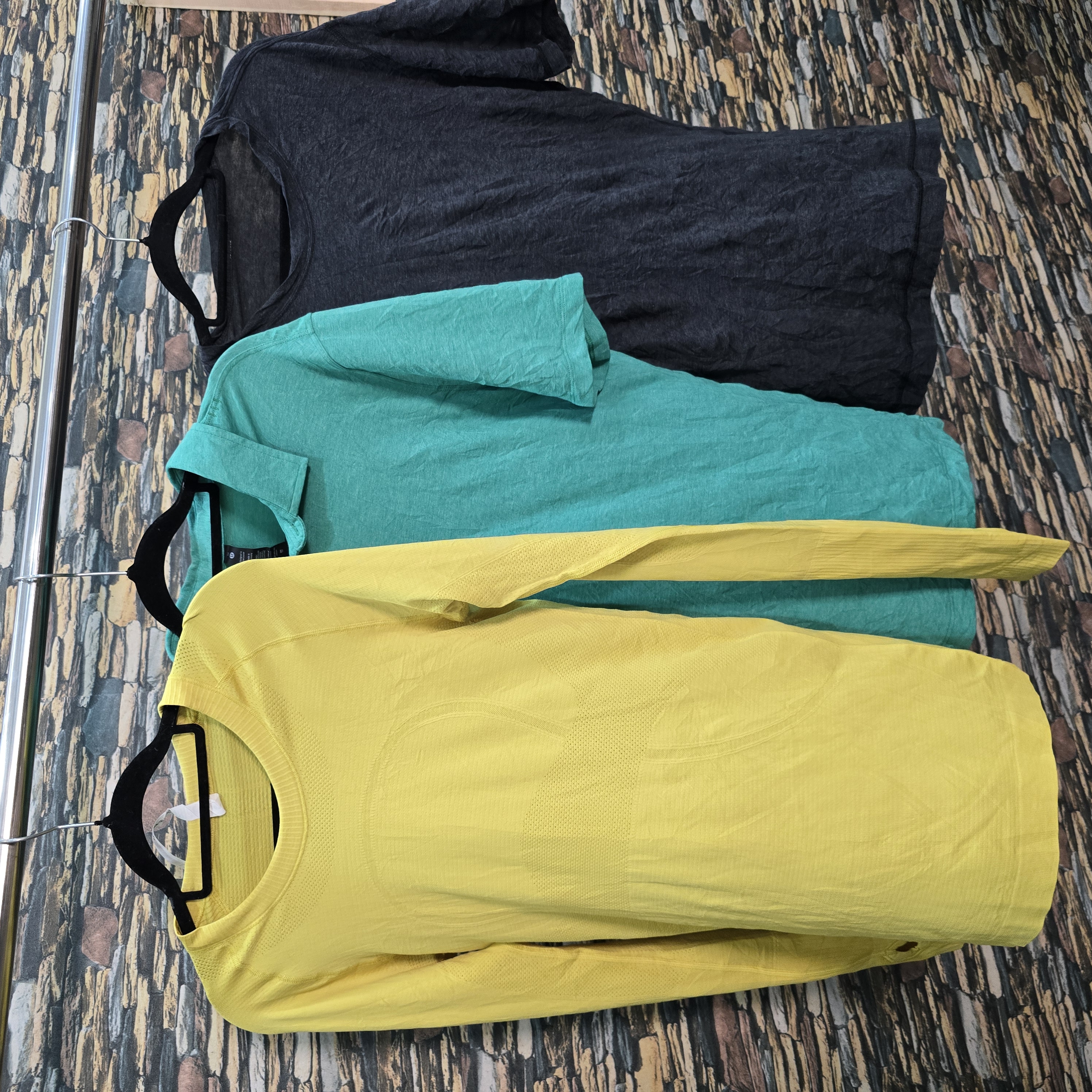 AV-0175 Lululemon Mix T-Shirt