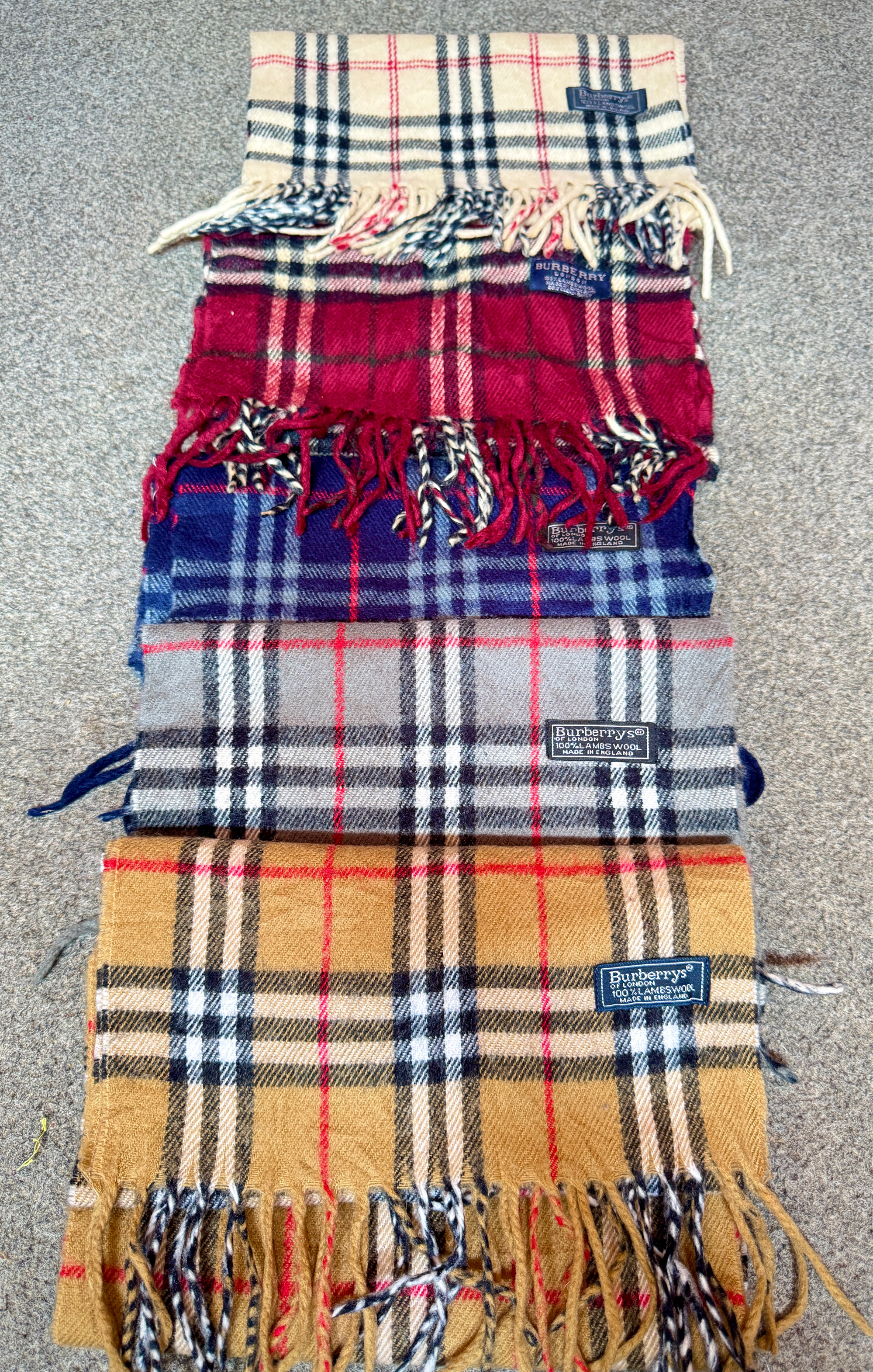 Burberry scarve 🧣