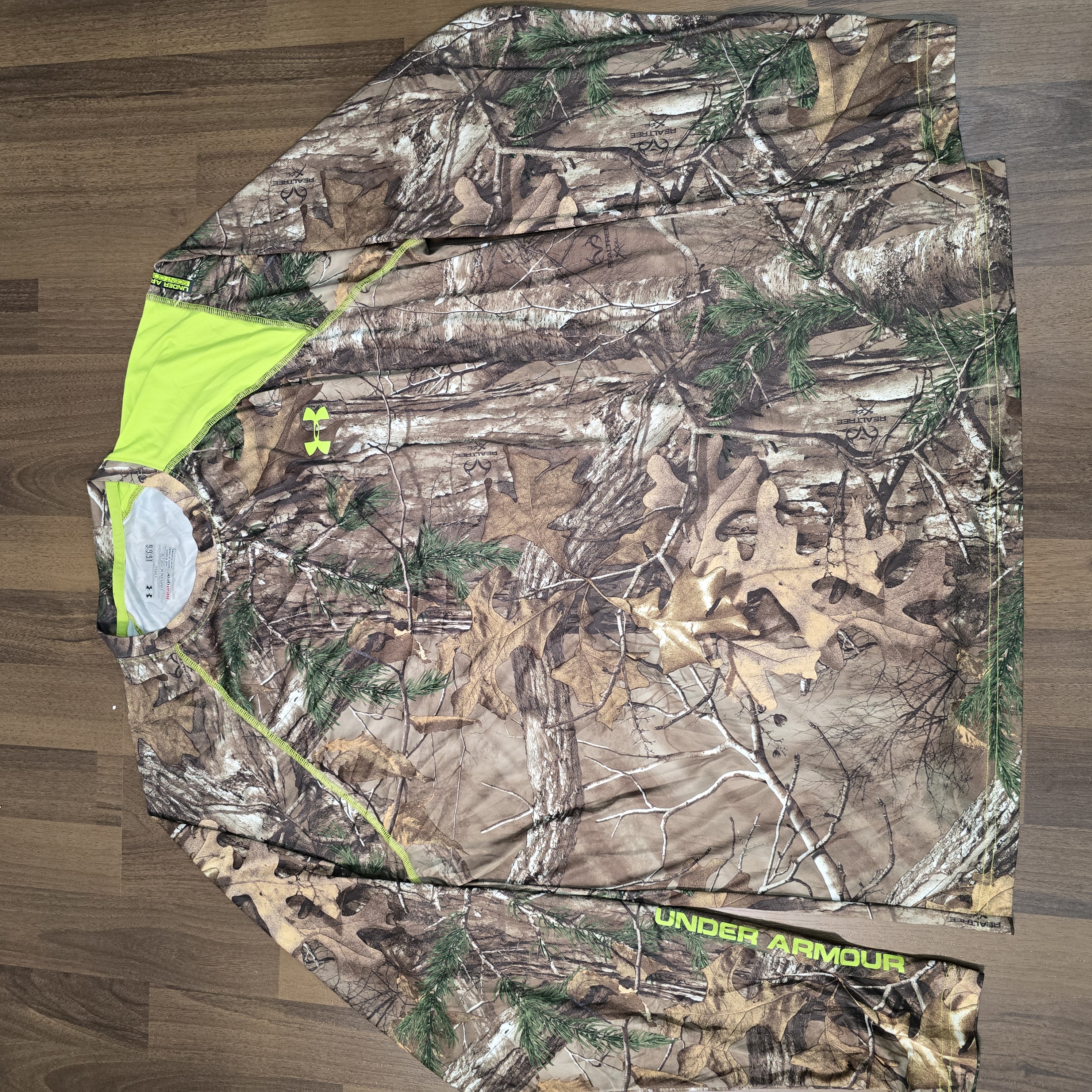 AV-178 Under Armour Camisetas L/S