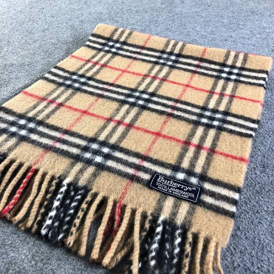 Burberry Scarve