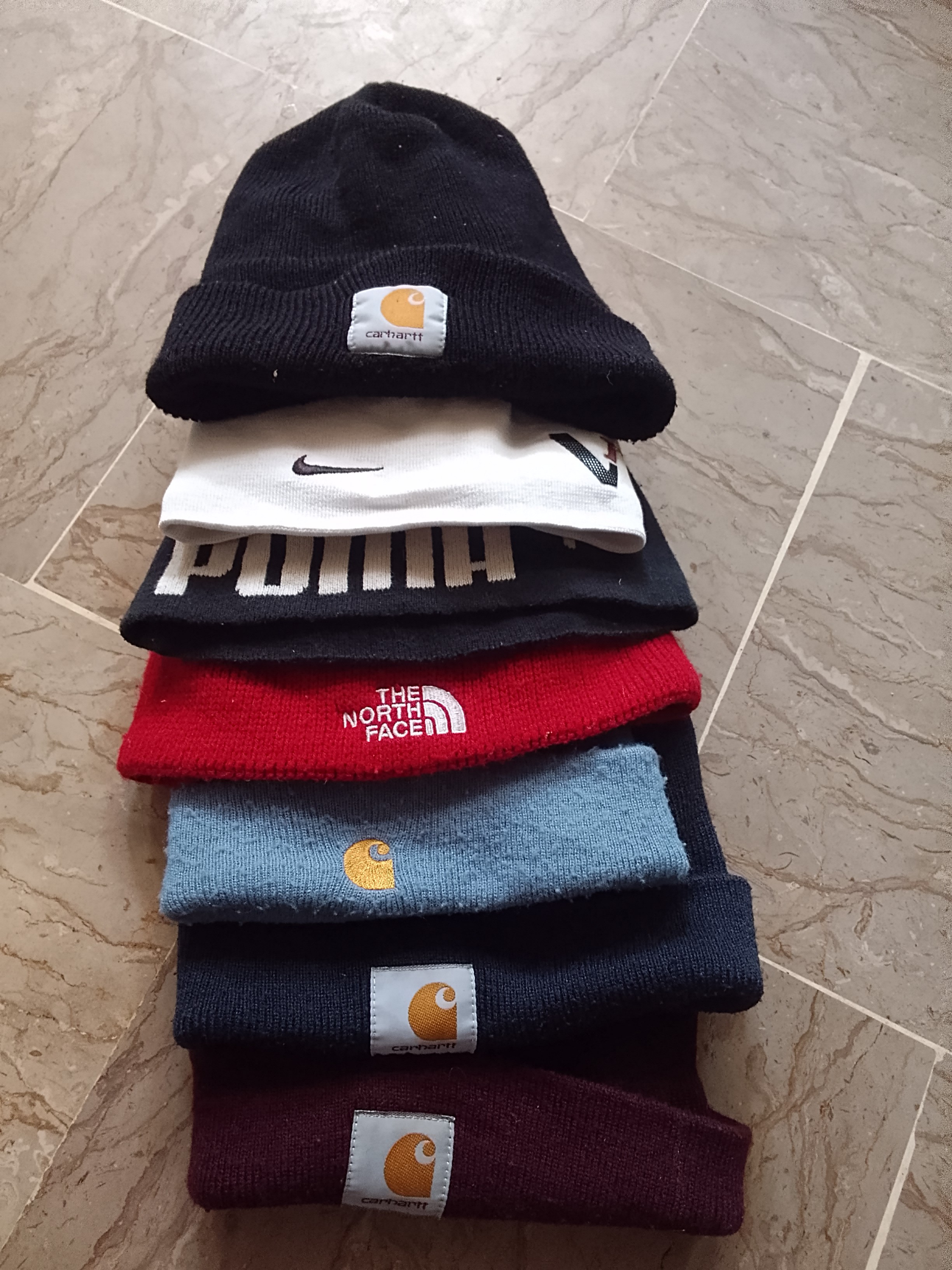 Carhartt & mixed beanie