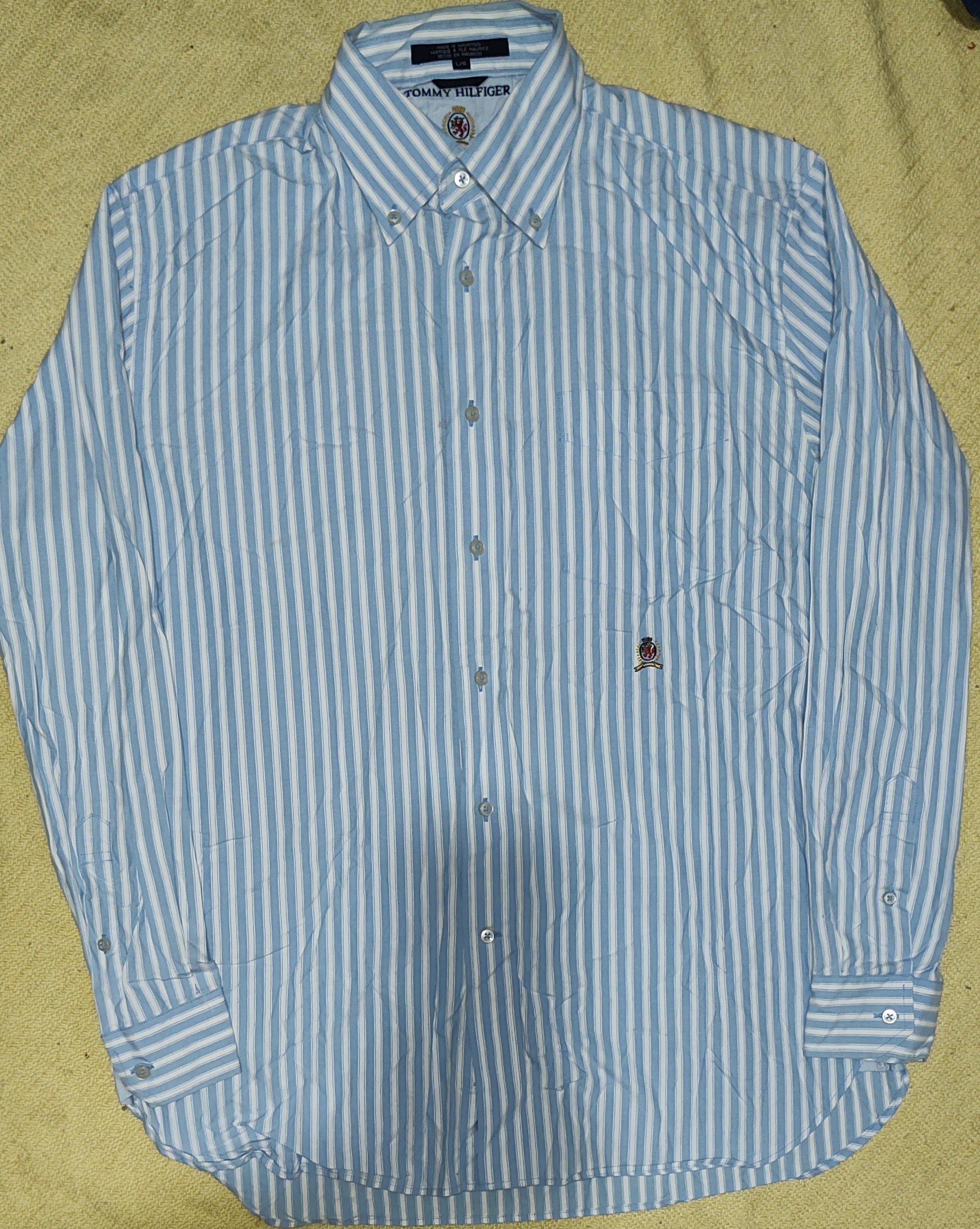 #04 Tommy Hilfiger Baumwollhemden