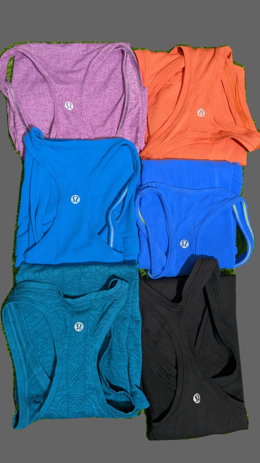 YV32 -Lululemon Tank Top