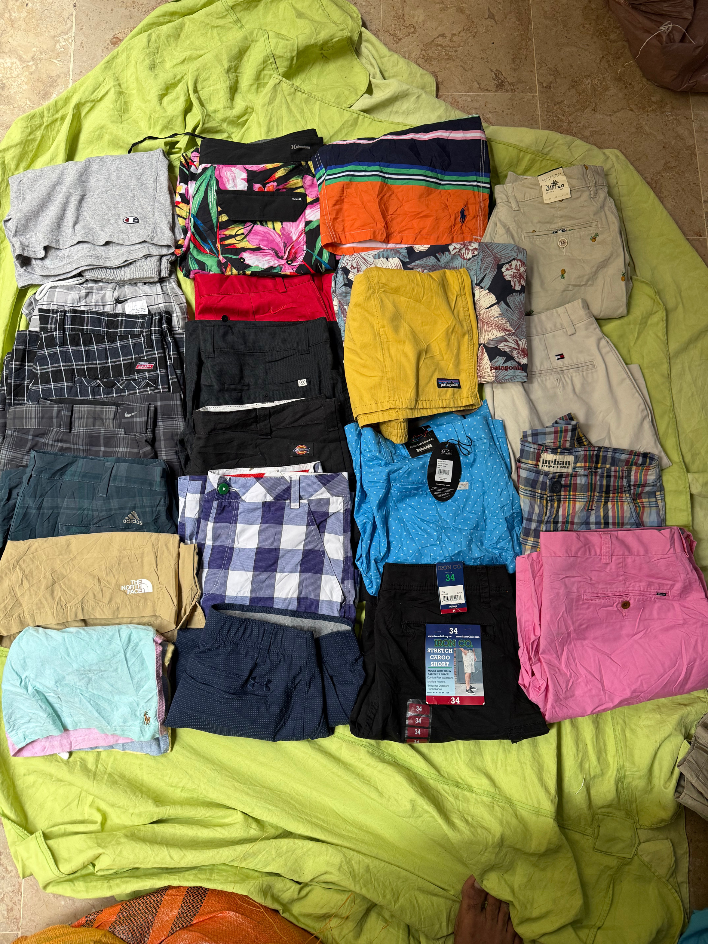 Men’s branded shorts 32 pieces