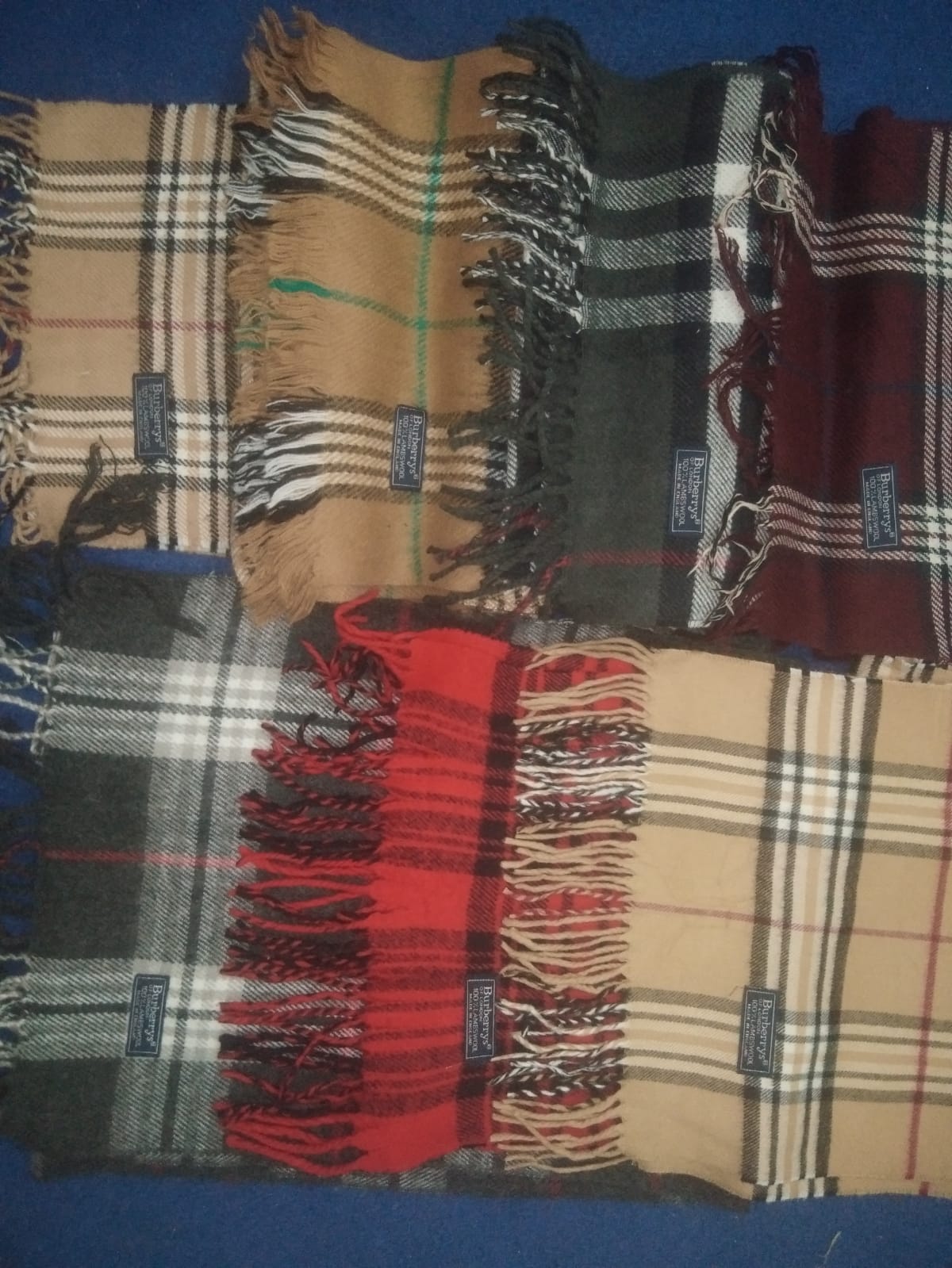 Burberry scarve