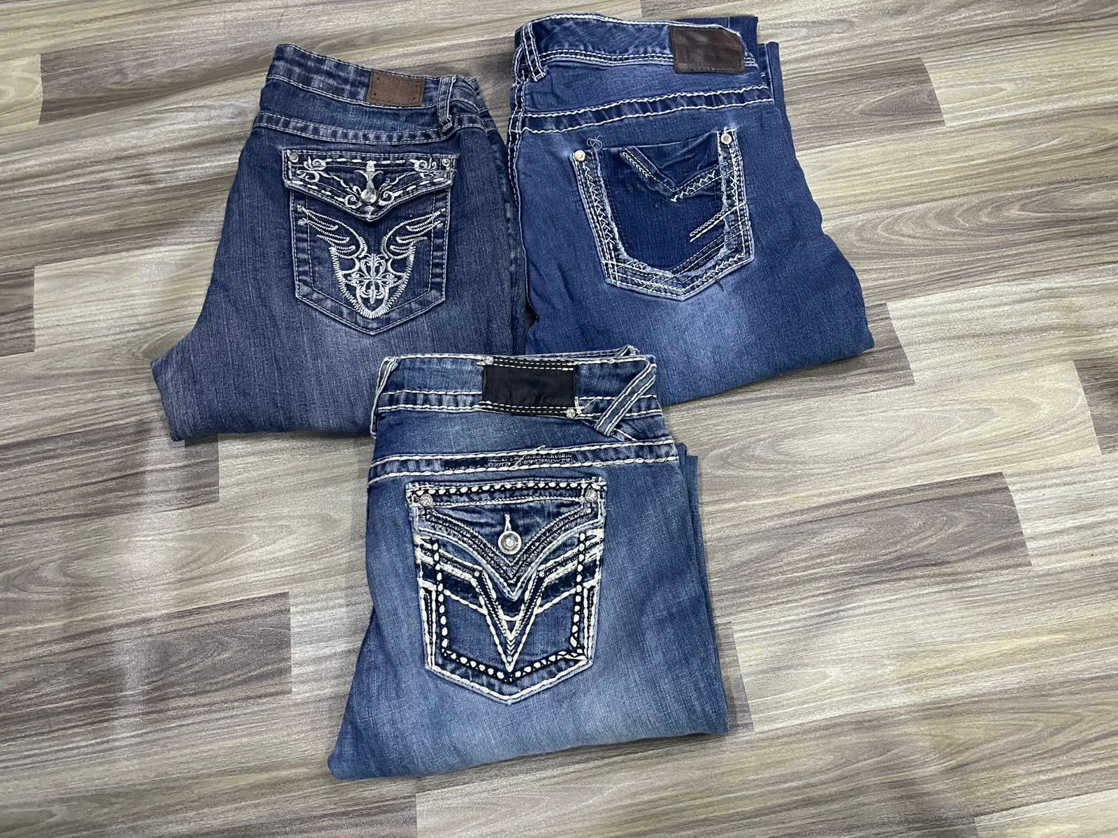 Liquidation stock flared Jeans