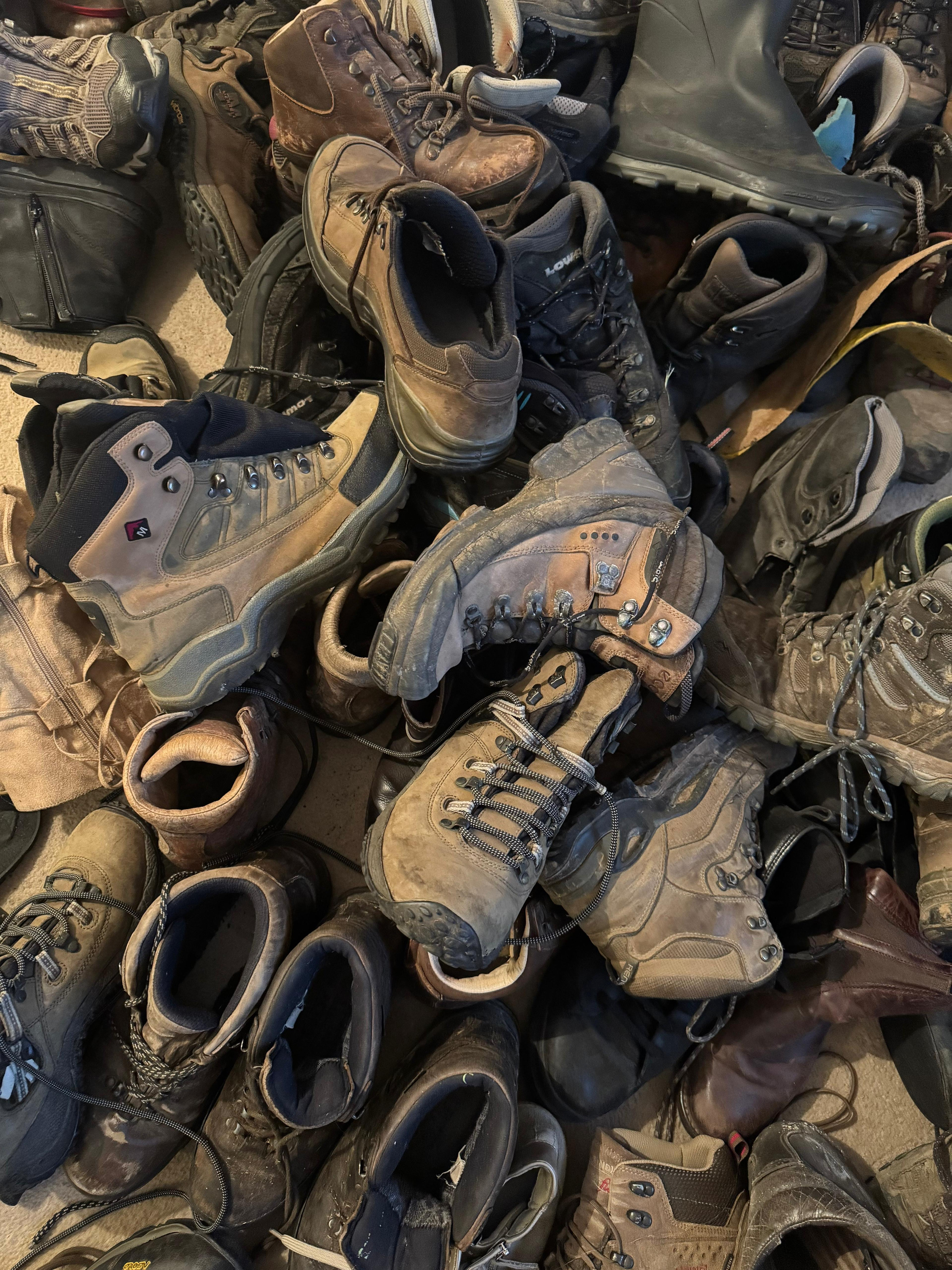 Bulk Hiking Boots – Mixed Brands (Grade B & C)