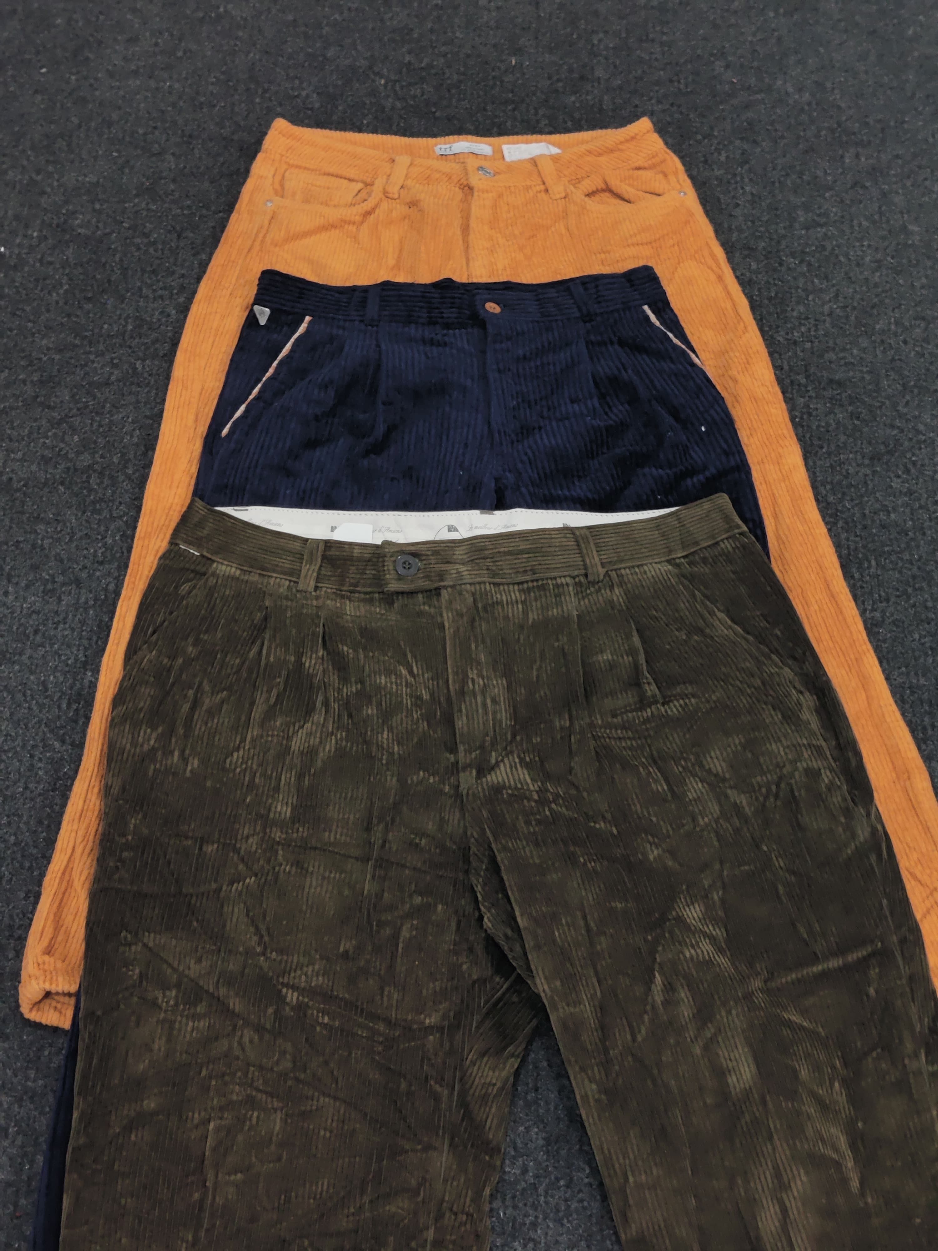 Pantalons en velours côtelé amples et épais