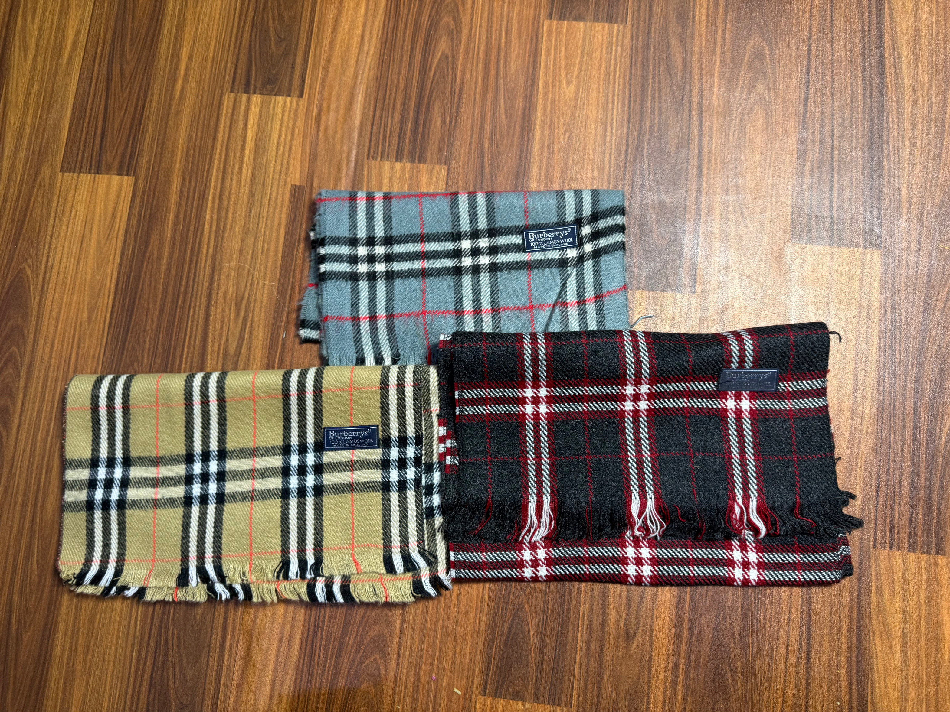 Burberry scarves 15 pcs