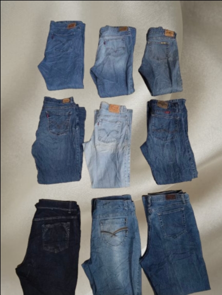 Levi's and other ladies jeans (LJ-14)