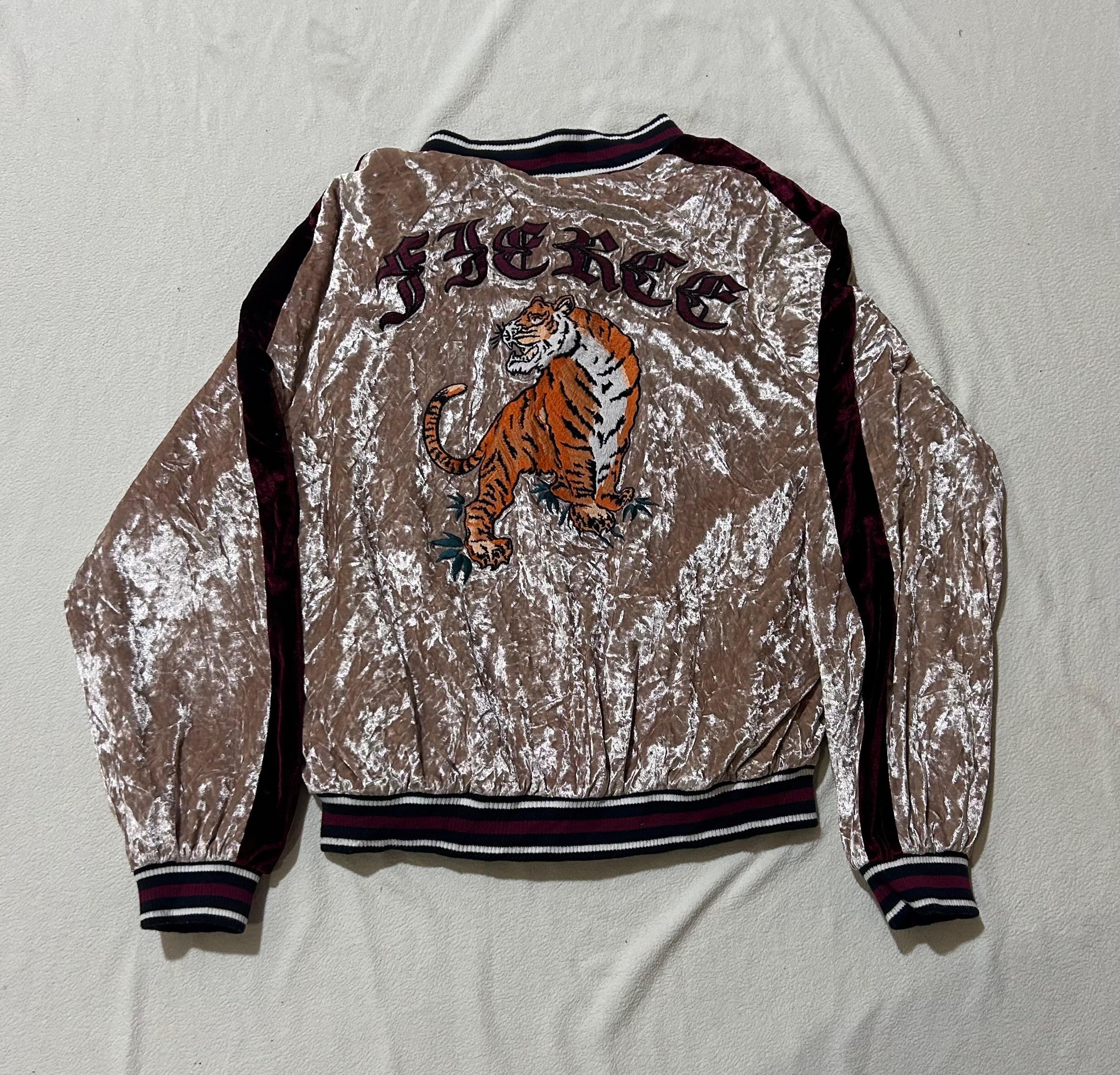 Embroidery velvet Jacket