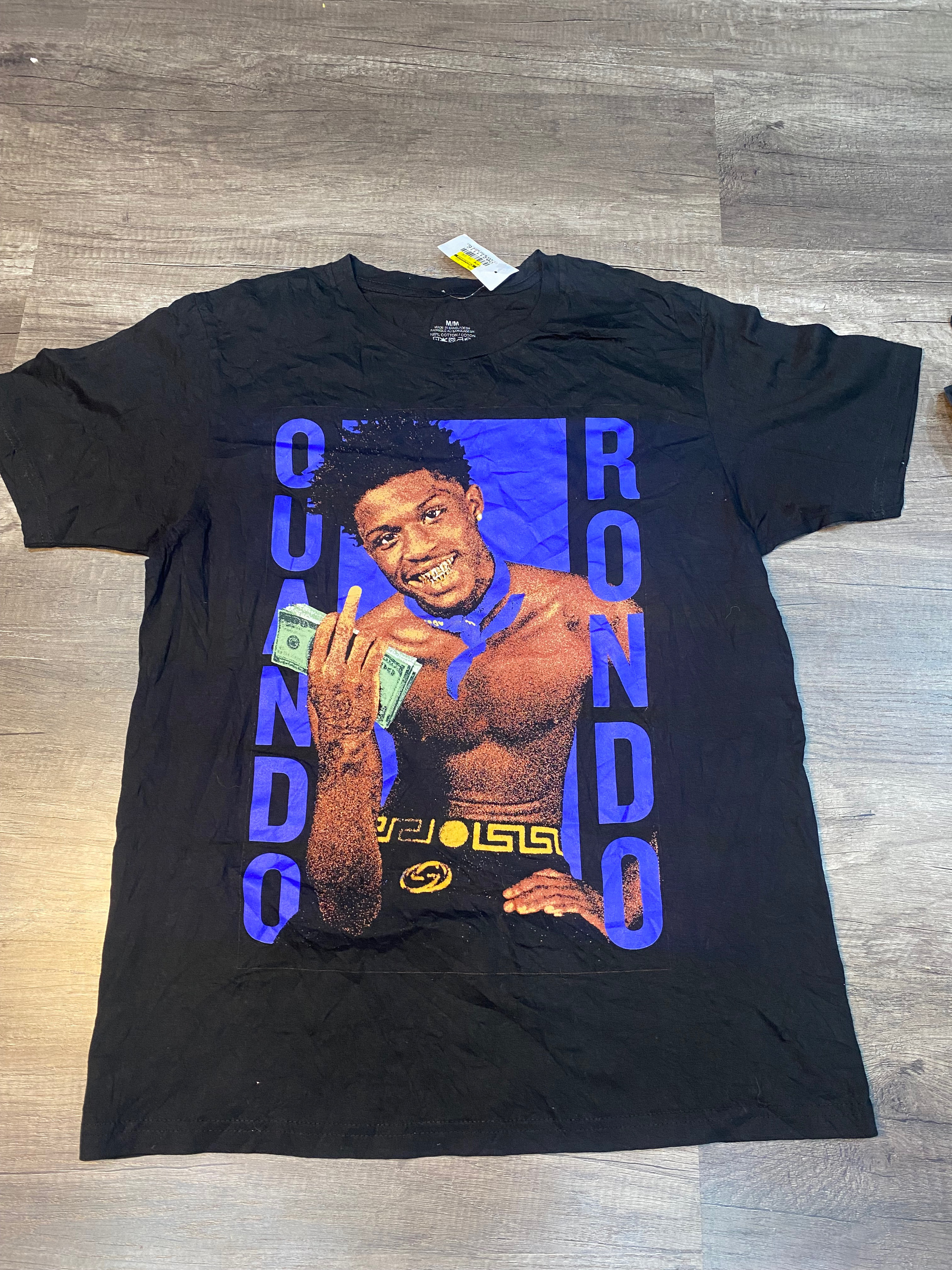 619 | ヴィンテージスタイルの黒いプリントTシャツ