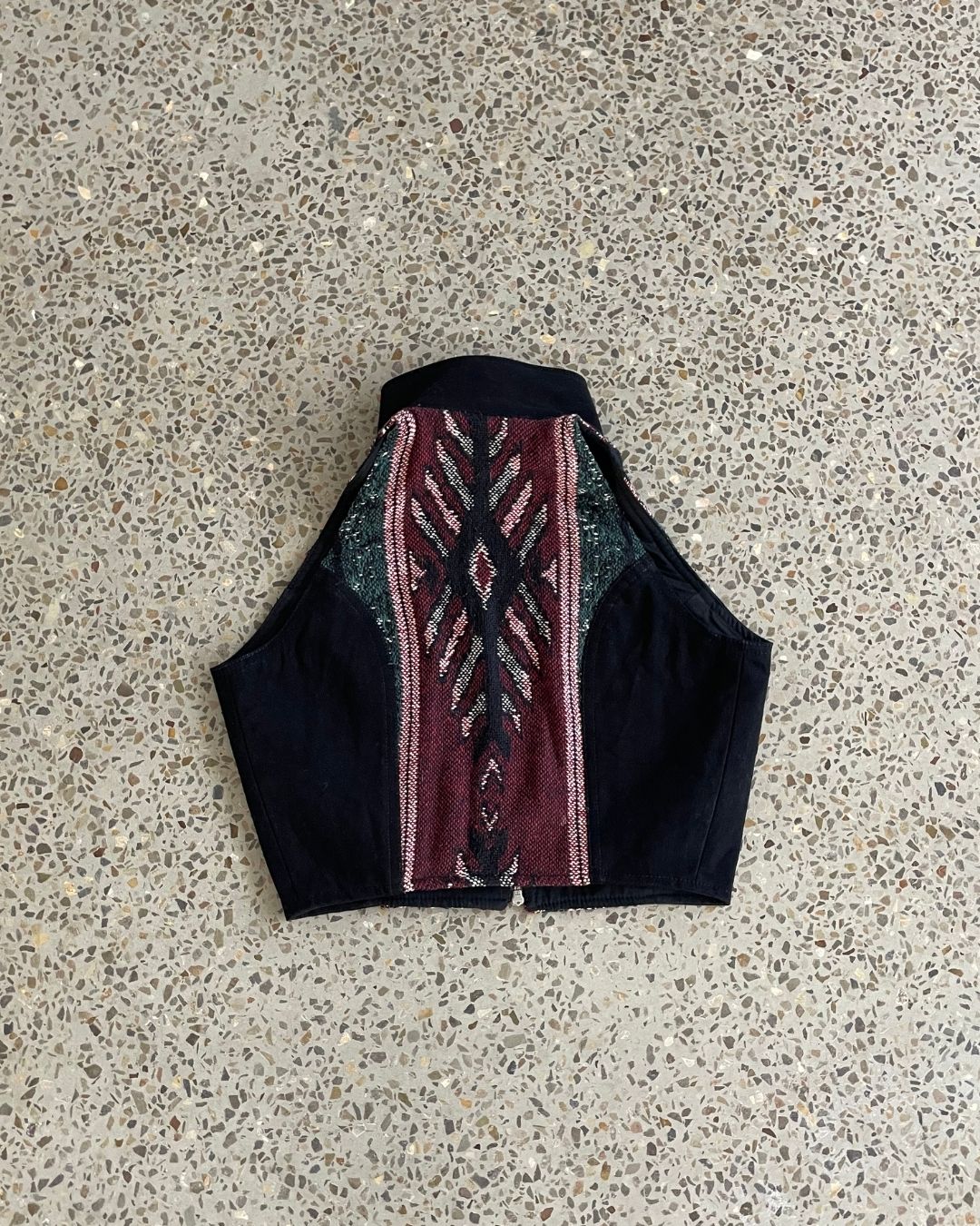 Colete de Dois Zíperes em Tapeçaria Reciclada