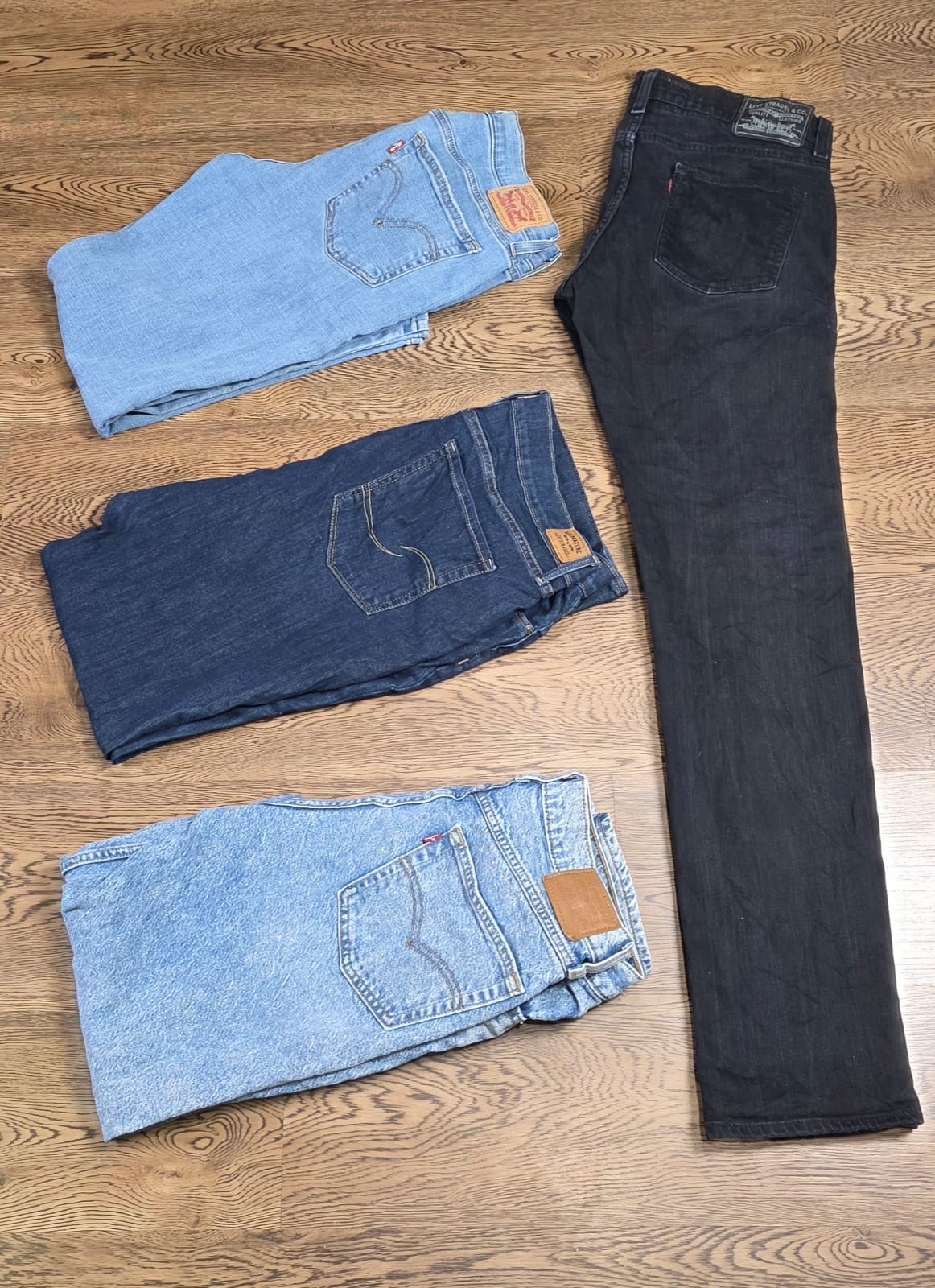 Levis jeans