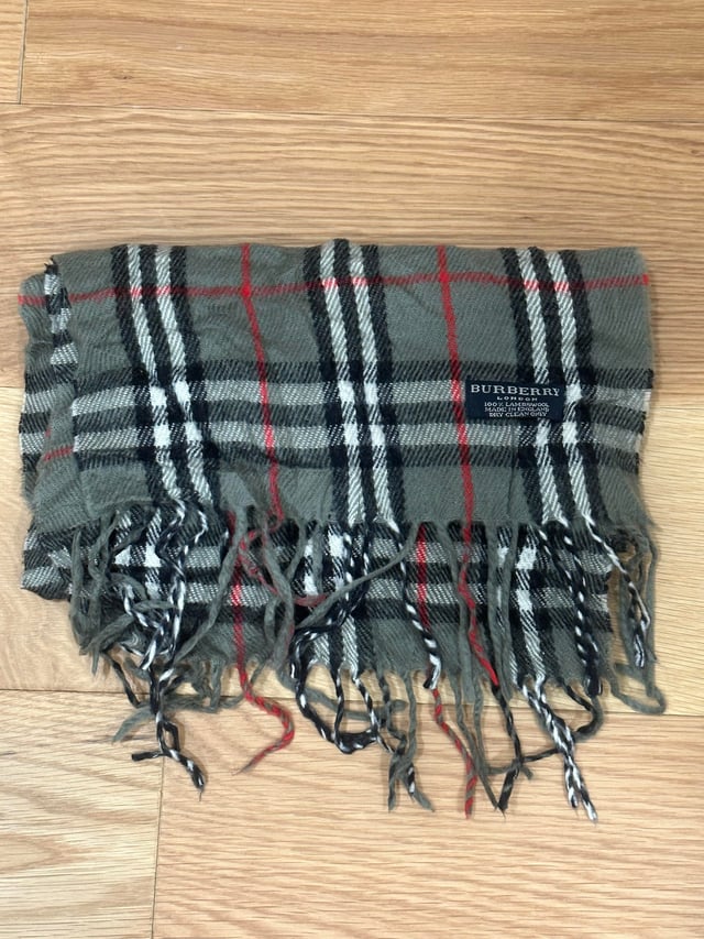 Burberry Scarve