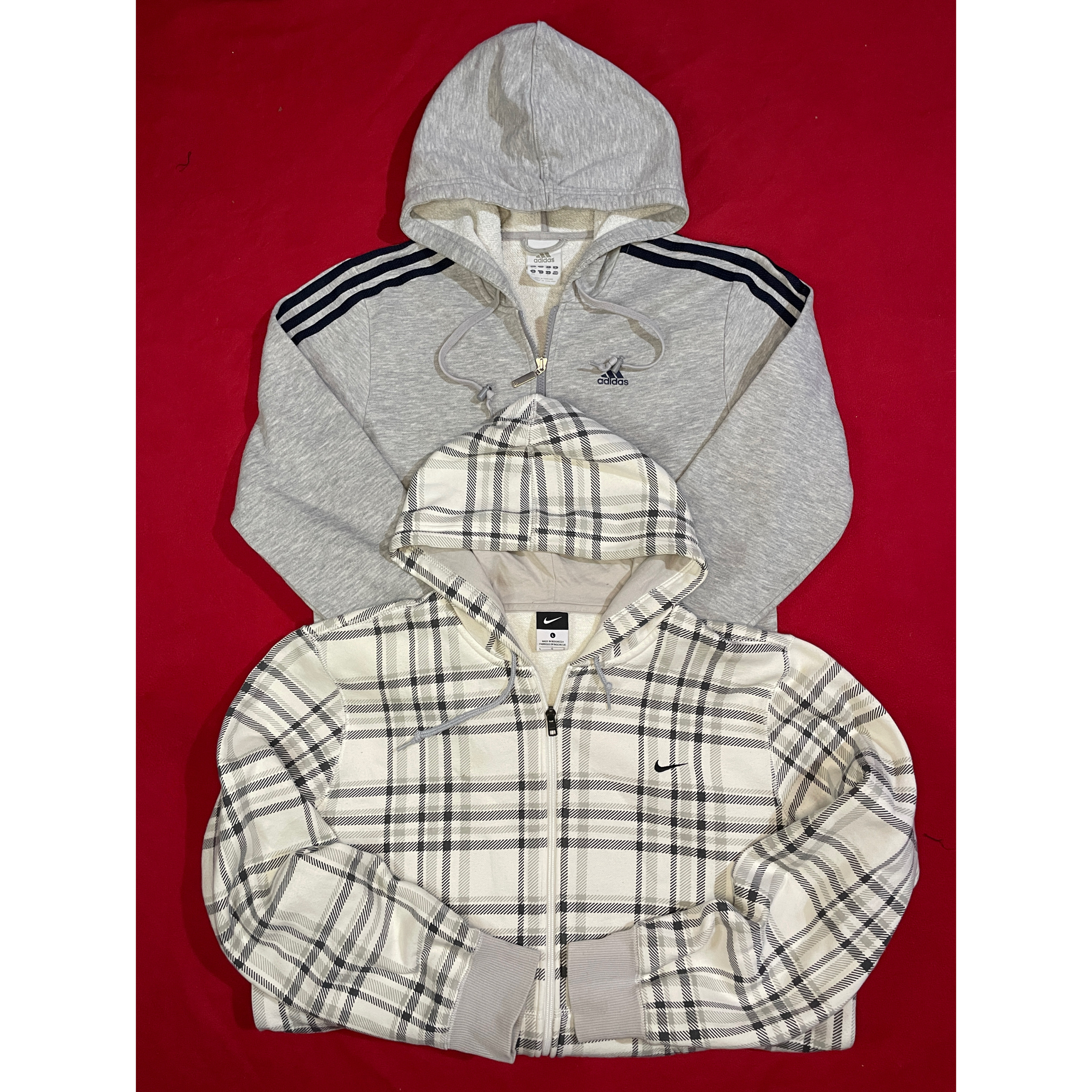 Hoodies zippés Nike et Adidas