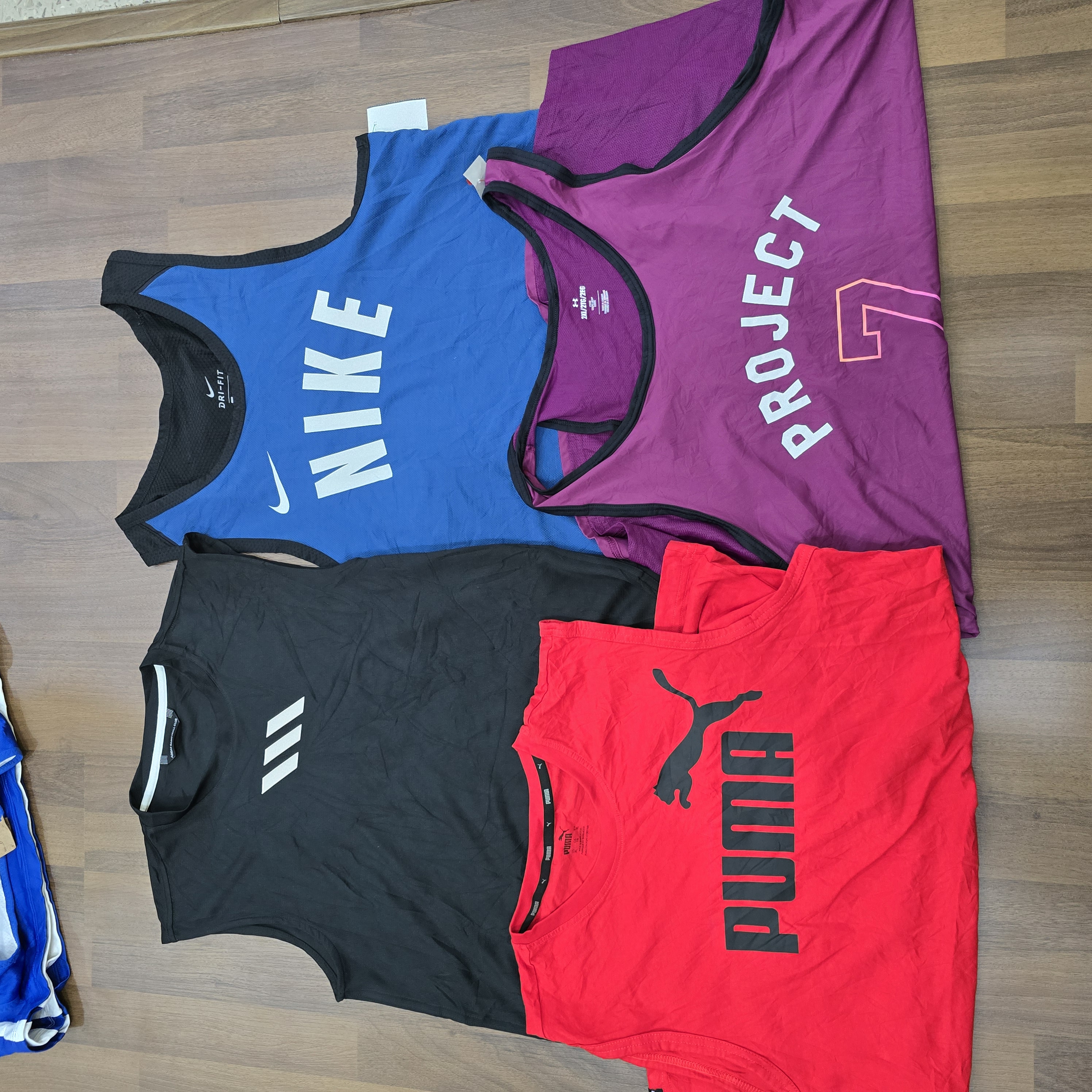 AV-0199 T-shirts sans manches de marque