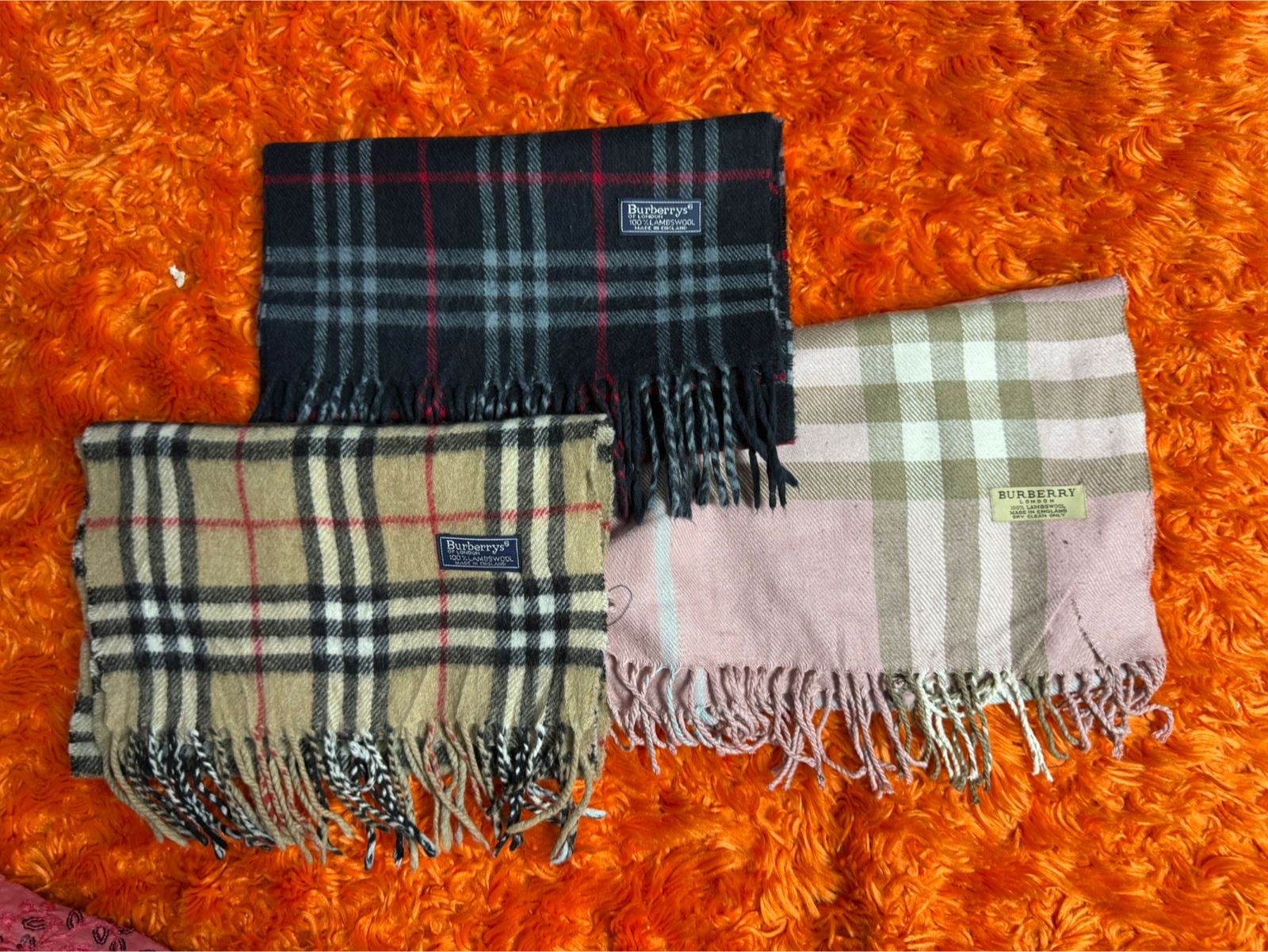 Burberry scarve