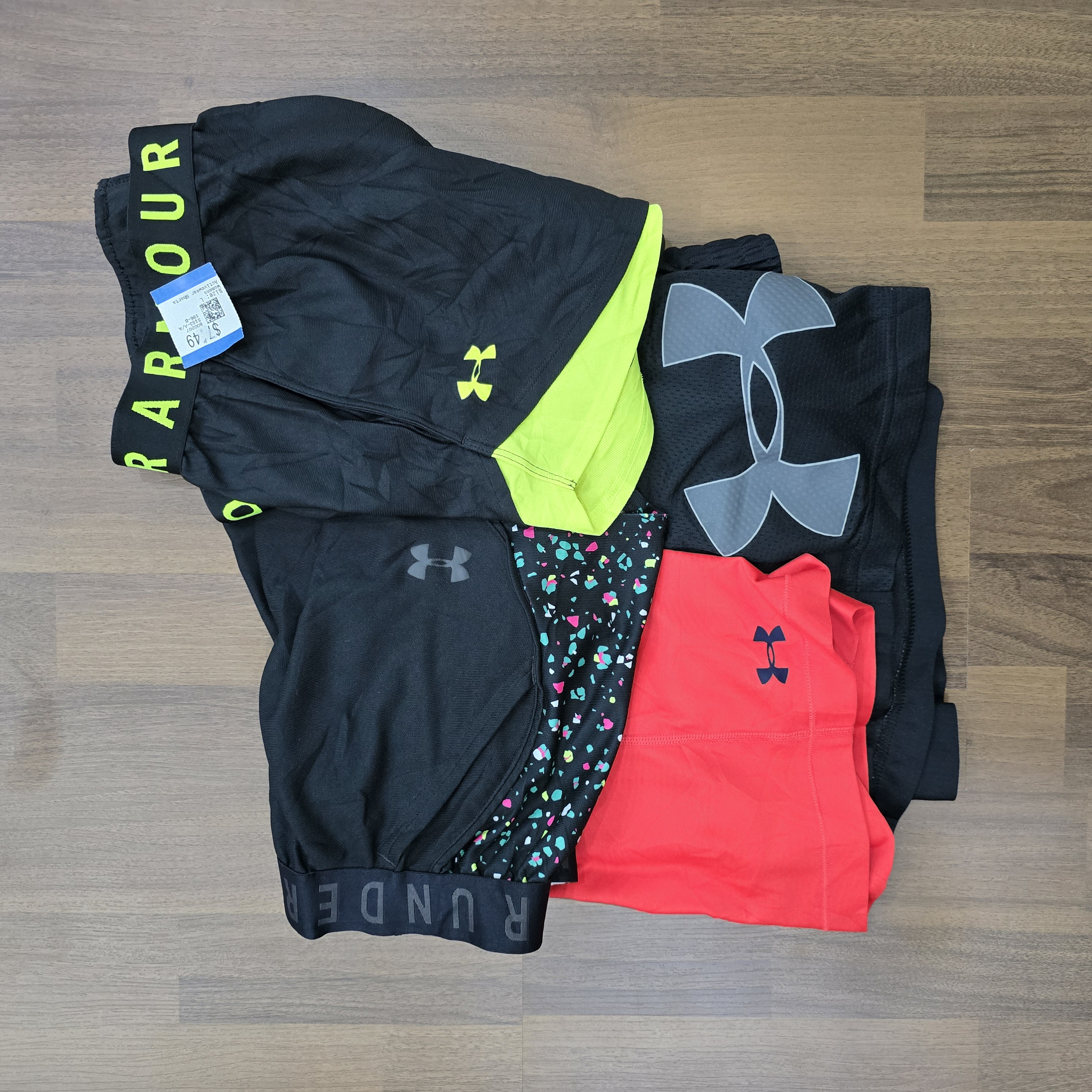 AV-0210 Under Armour Shorts