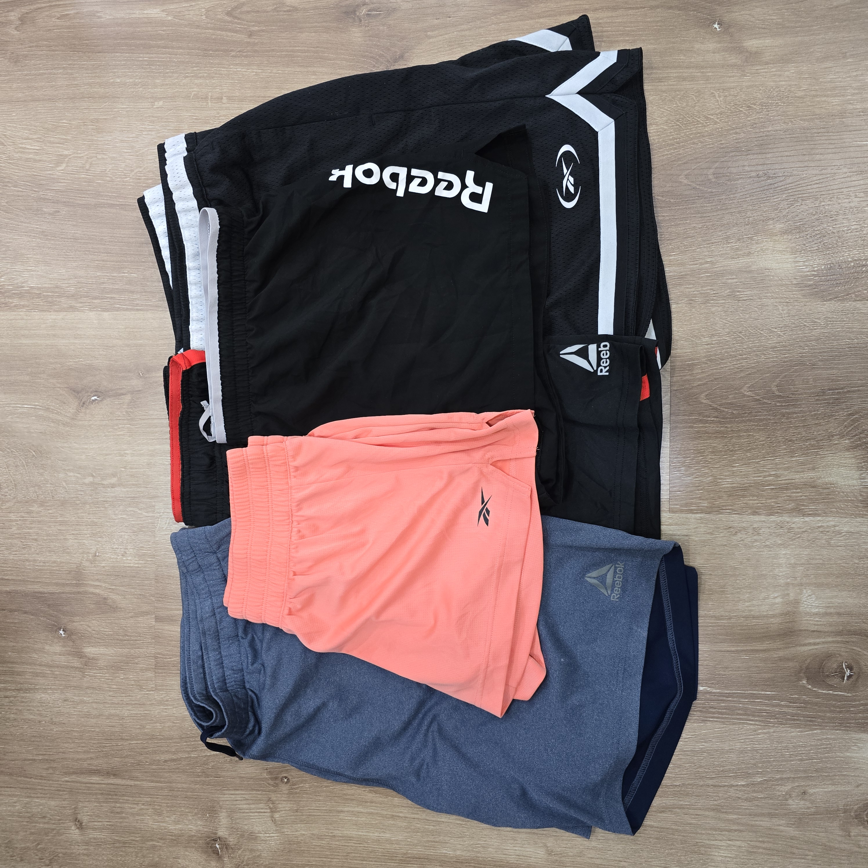 AV-0211 Reebok Shorts