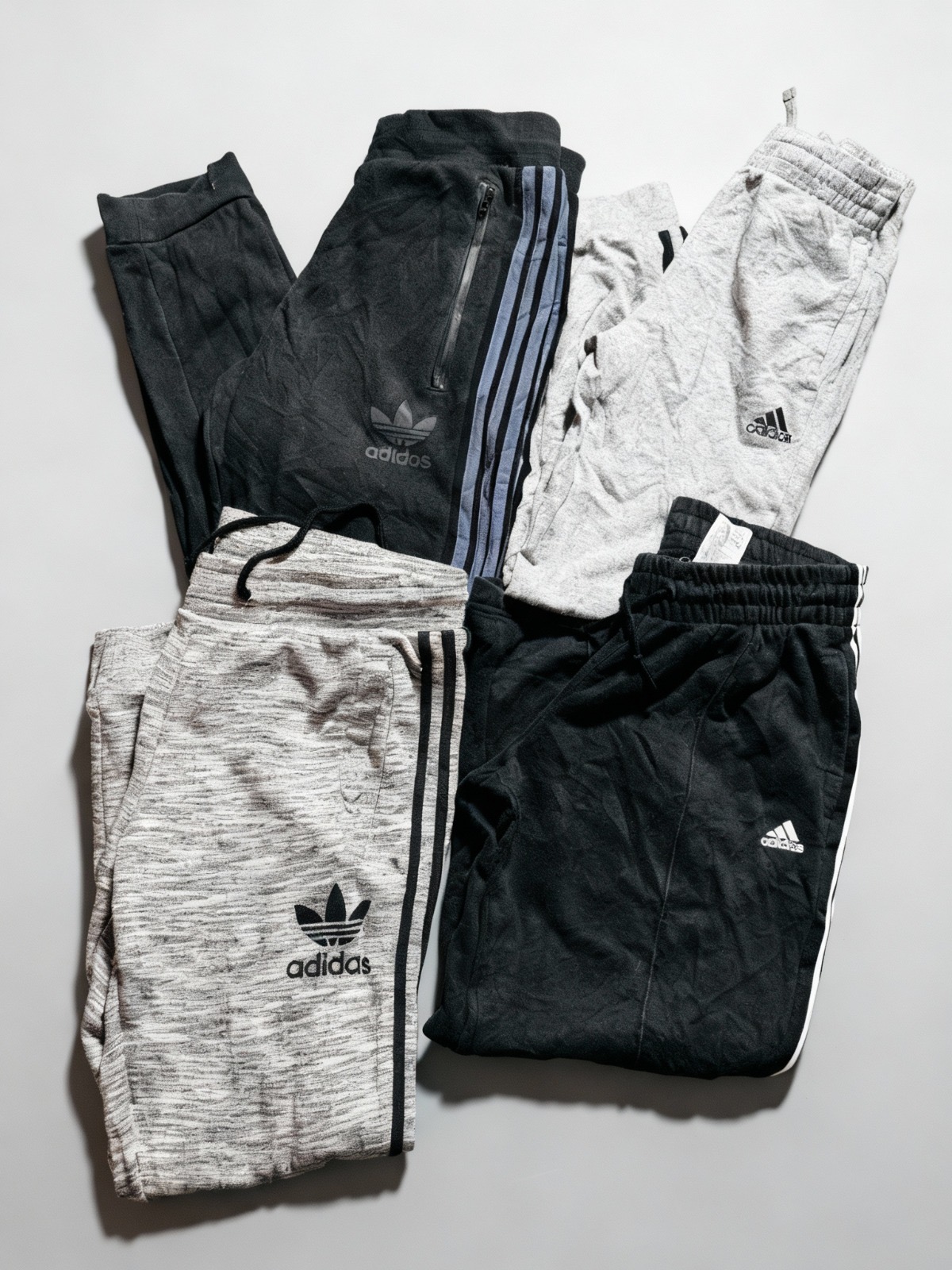 Classic Adidas Sweatpant (FF 1081 )